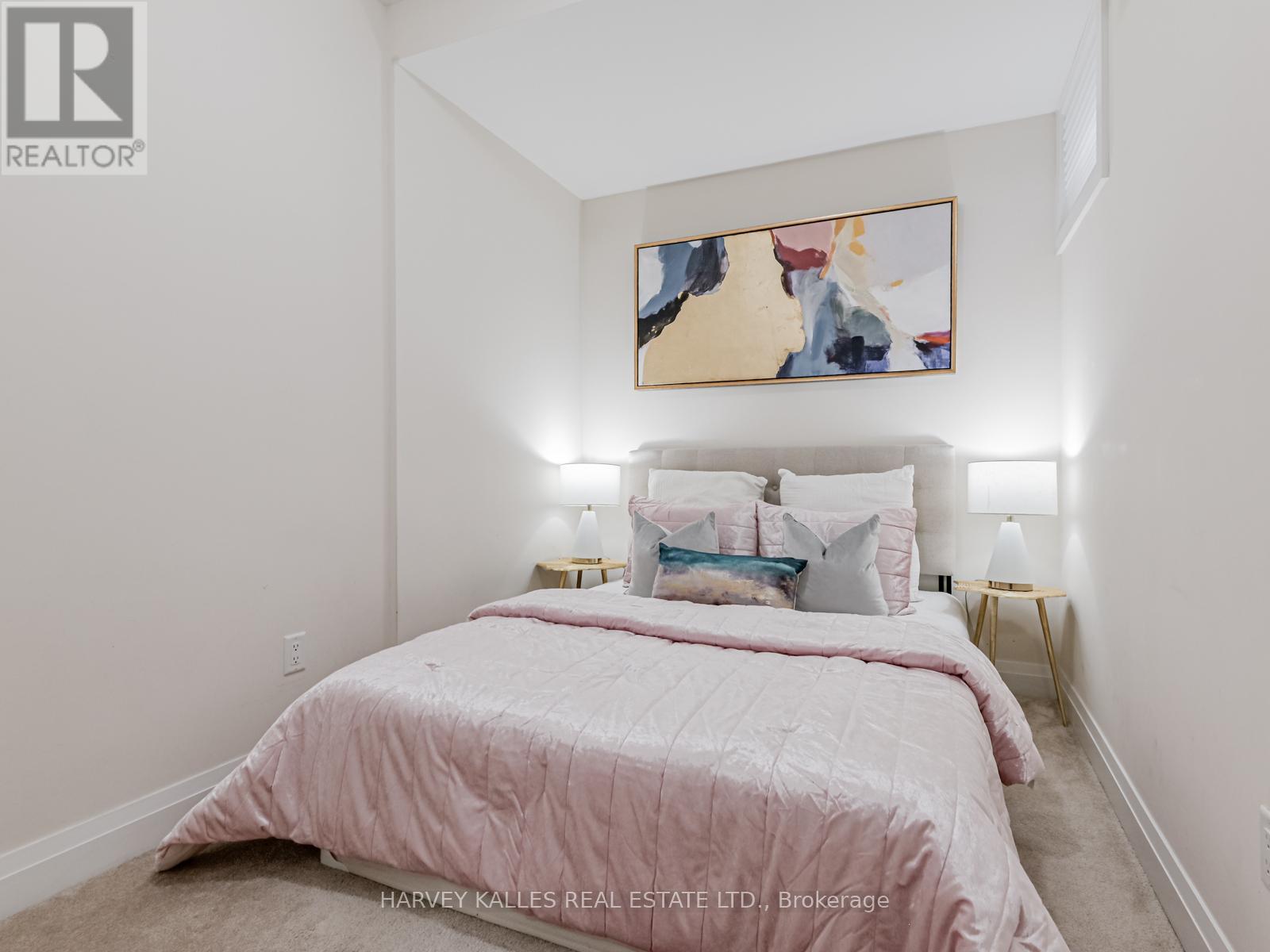 55 - 19 ELDORA AVENUE