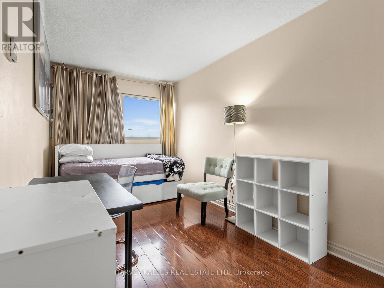 310 - 55 SUNNY GLENWAY