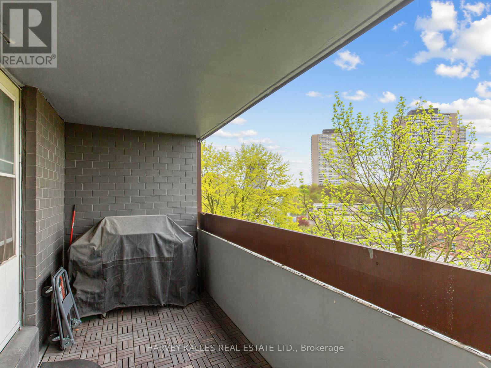 310 - 55 SUNNY GLENWAY