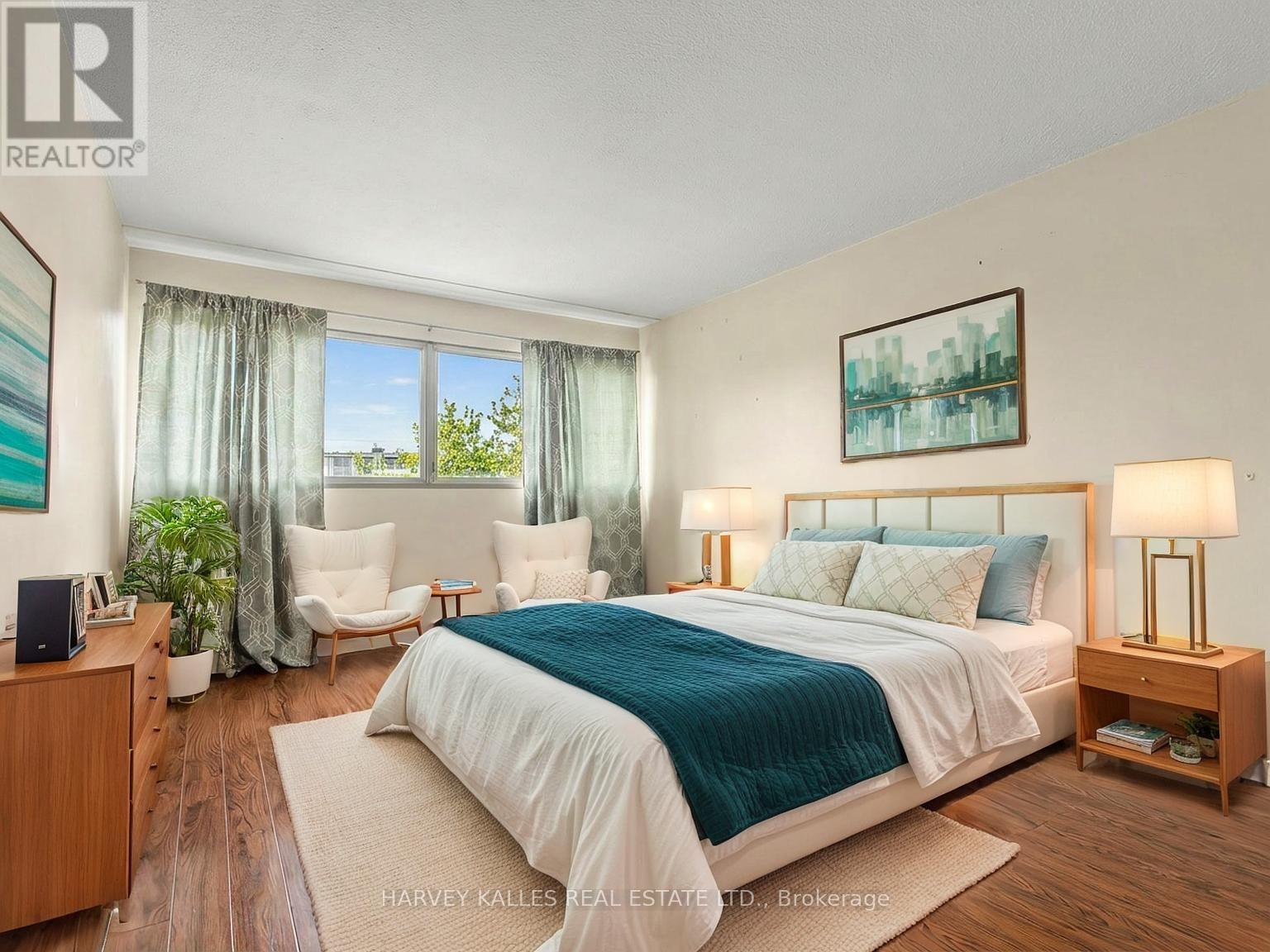 310 - 55 SUNNY GLENWAY