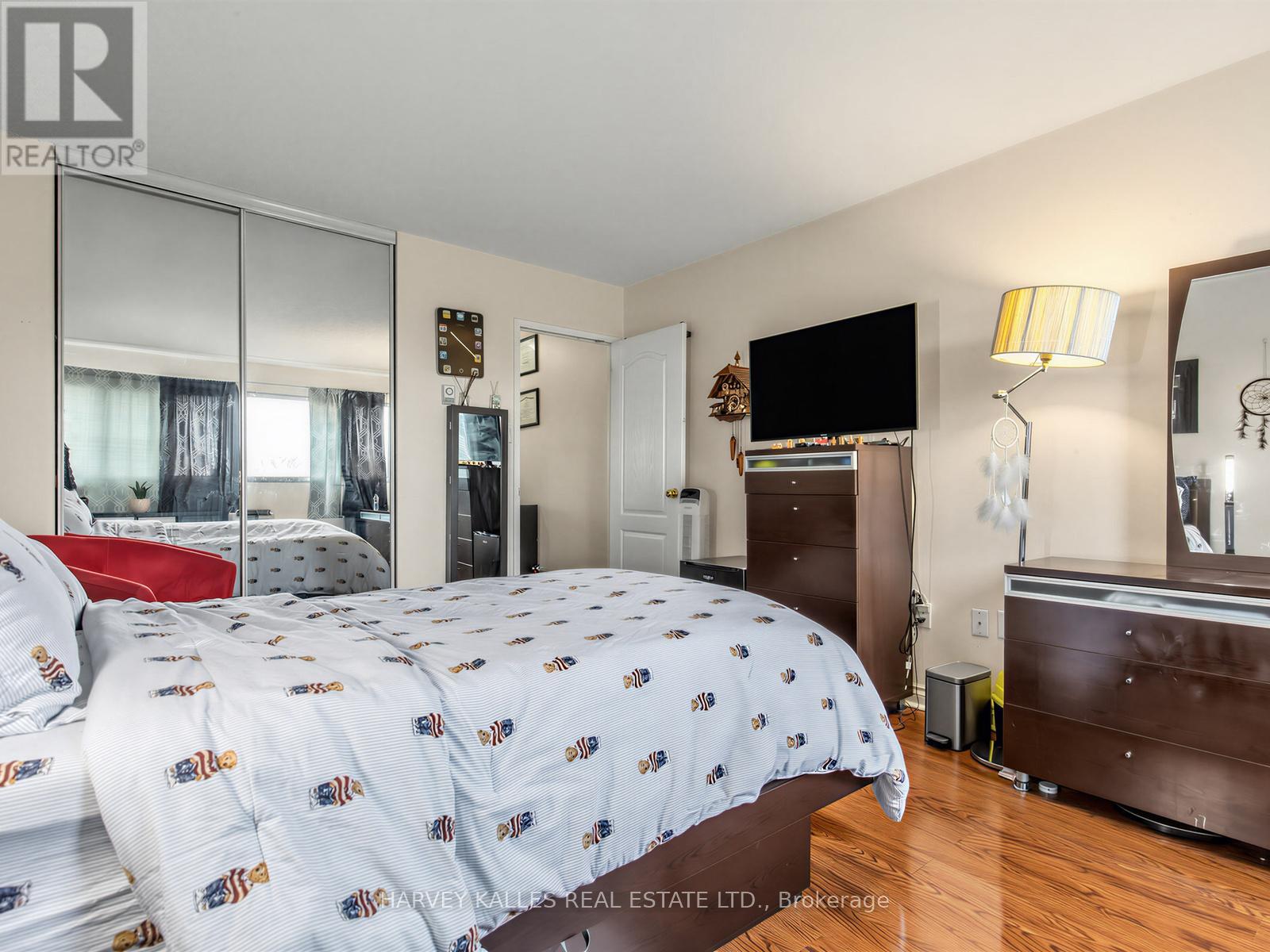 310 - 55 SUNNY GLENWAY