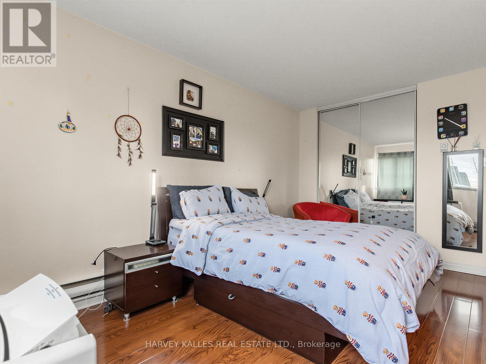 310 - 55 SUNNY GLENWAY