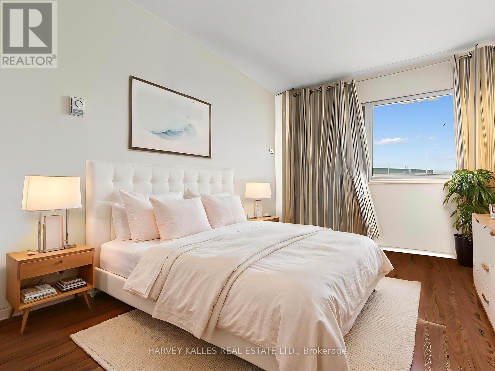 310 - 55 SUNNY GLENWAY
