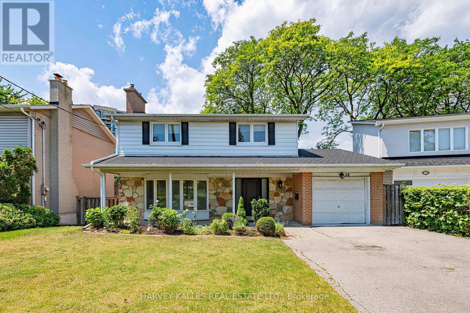 12 LONGHOPE PLACE