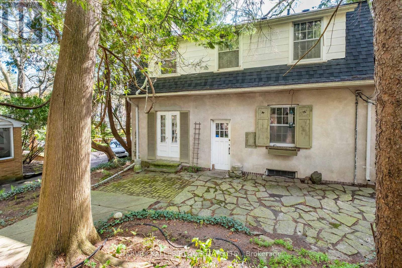38 DONWOODS DRIVE