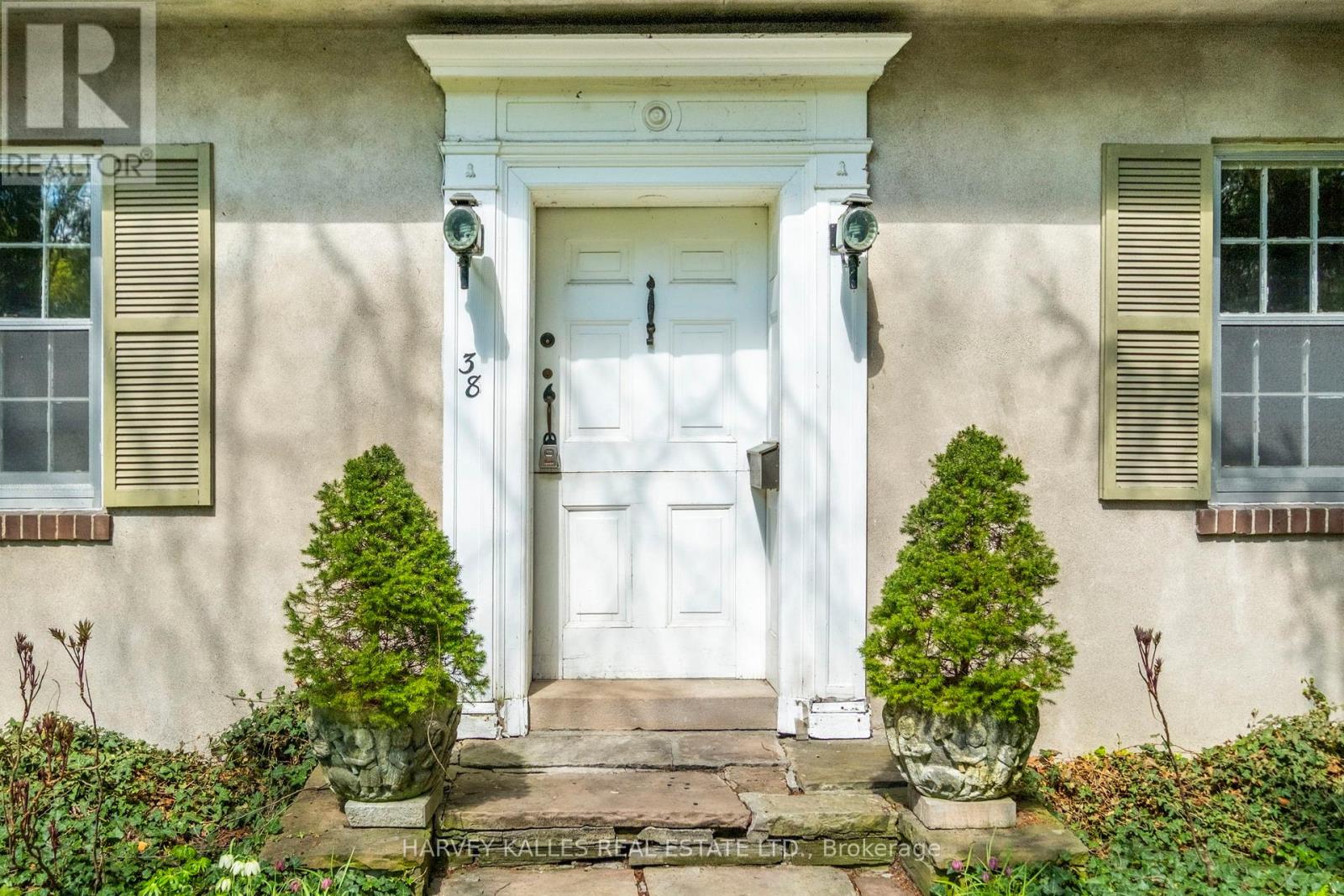 38 DONWOODS DRIVE