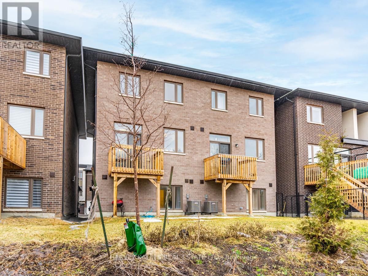 22 - 250 FINCH AVENUE