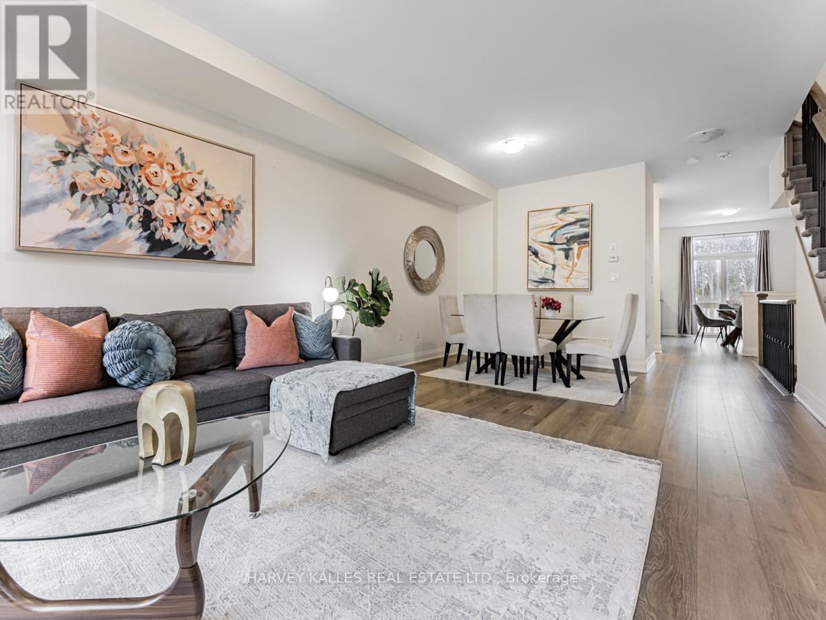 22 - 250 FINCH AVENUE
