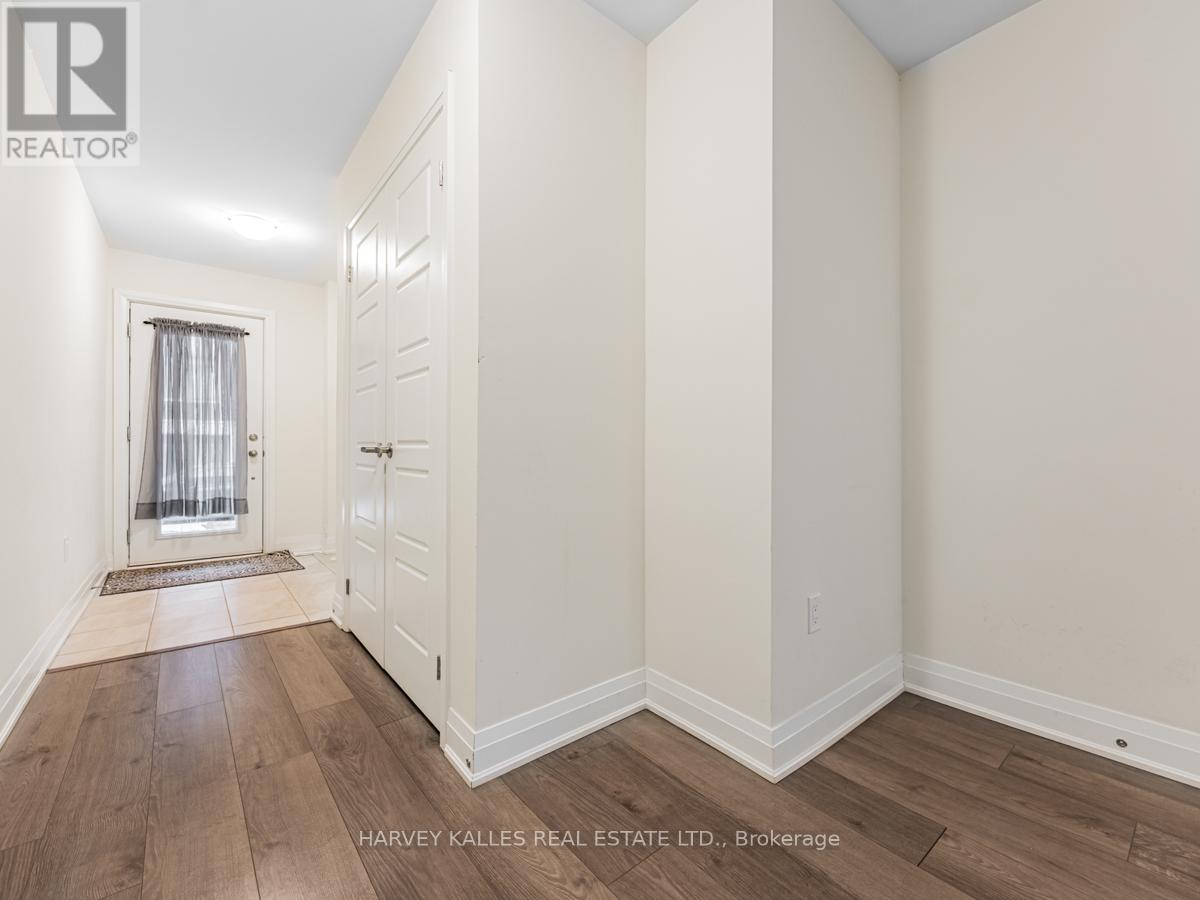 22 - 250 FINCH AVENUE