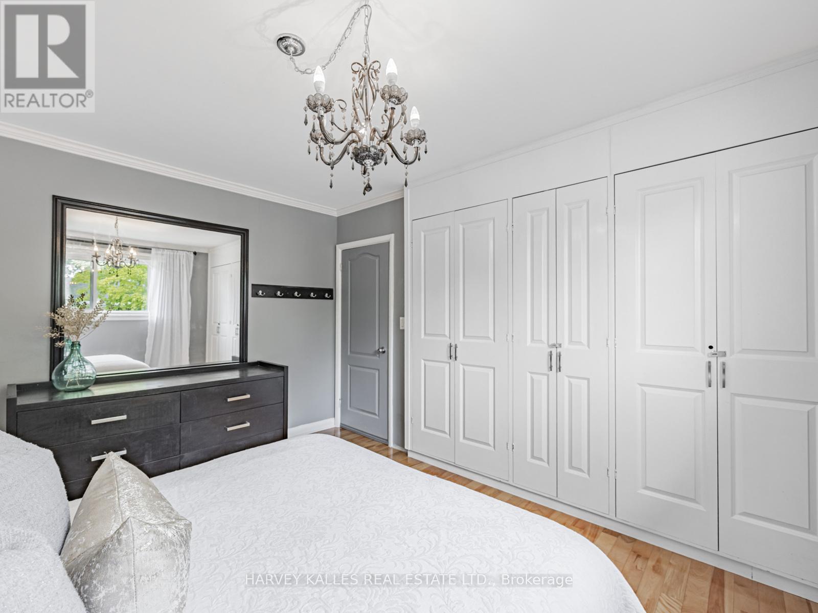 47 BASILDON CRESCENT
