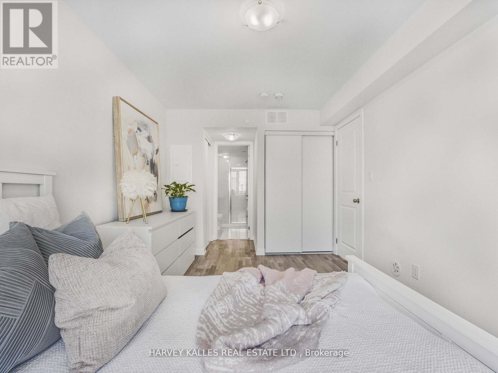 404 - 1460 WHITES ROAD