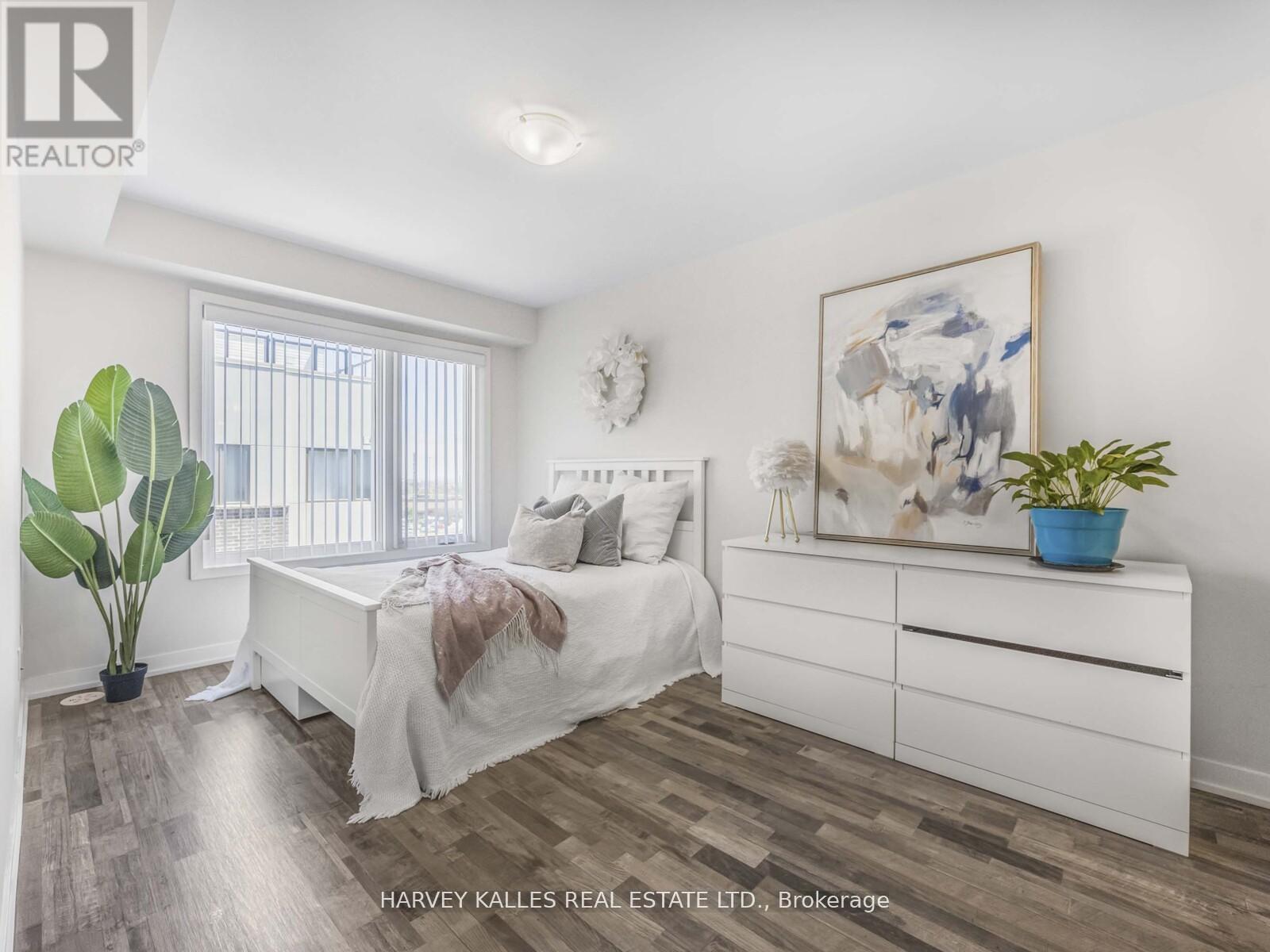 404 - 1460 WHITES ROAD