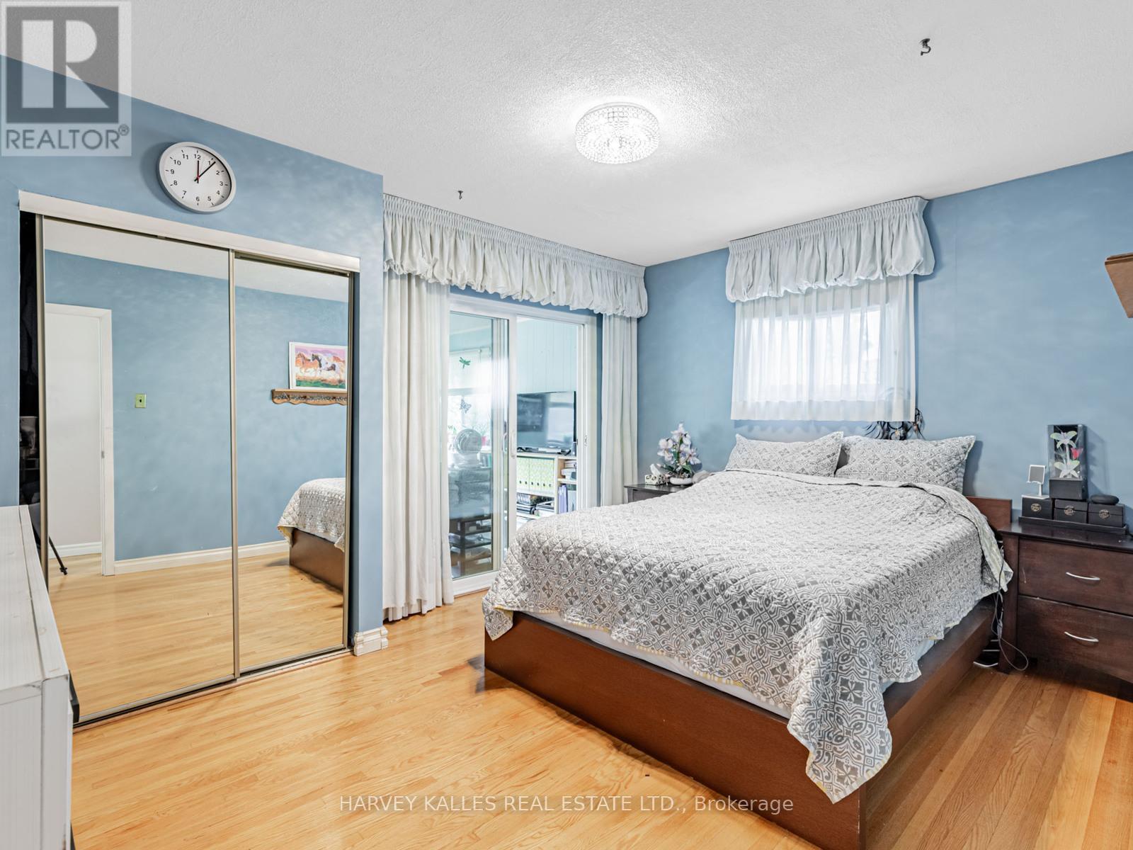 34 TAUNTON ROAD W