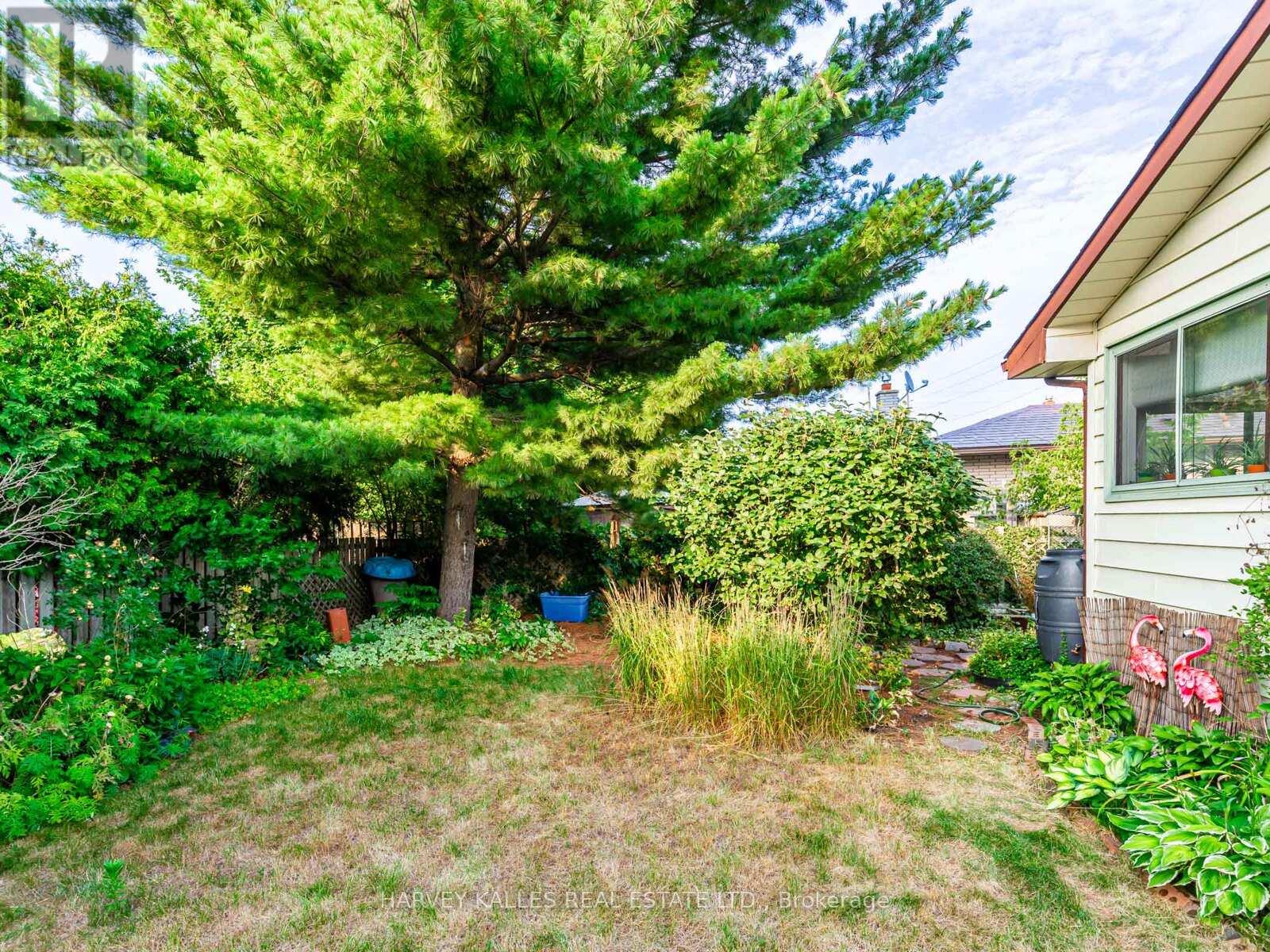 34 TAUNTON ROAD W