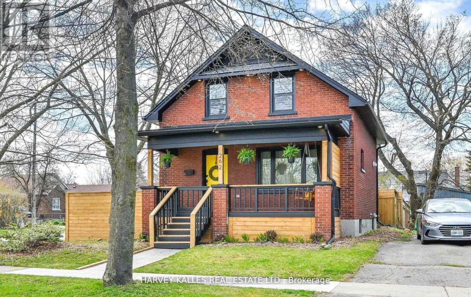 262 OSHAWA BOULEVARD S