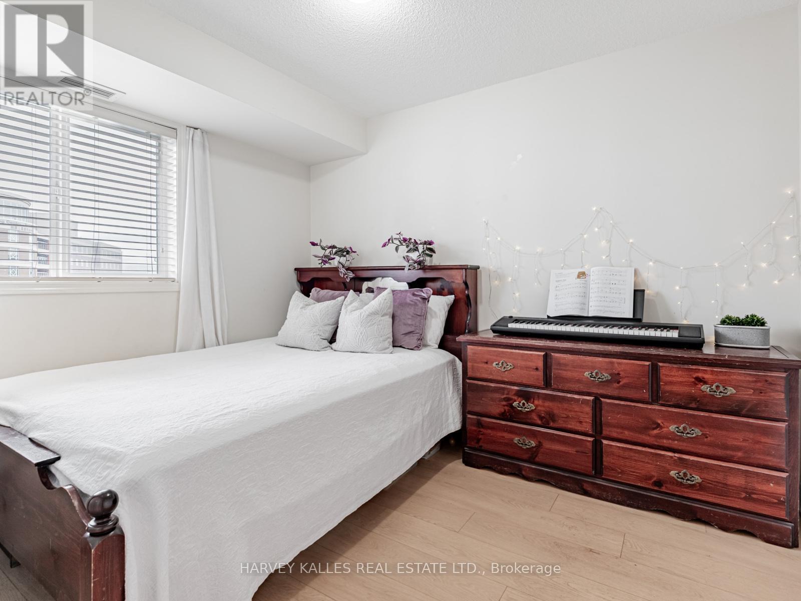 430 - 5225 FINCH AVENUE E