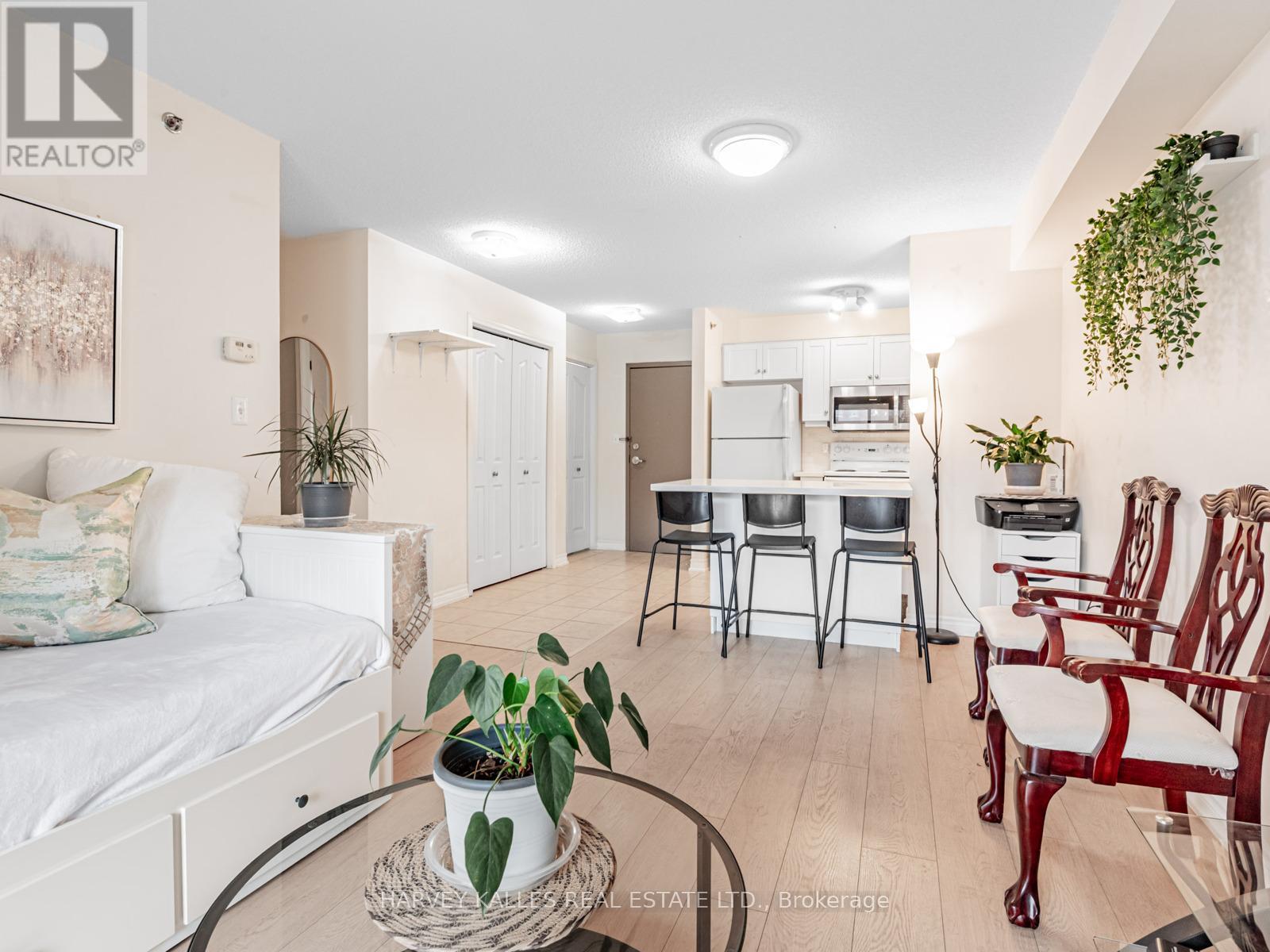 430 - 5225 FINCH AVENUE E