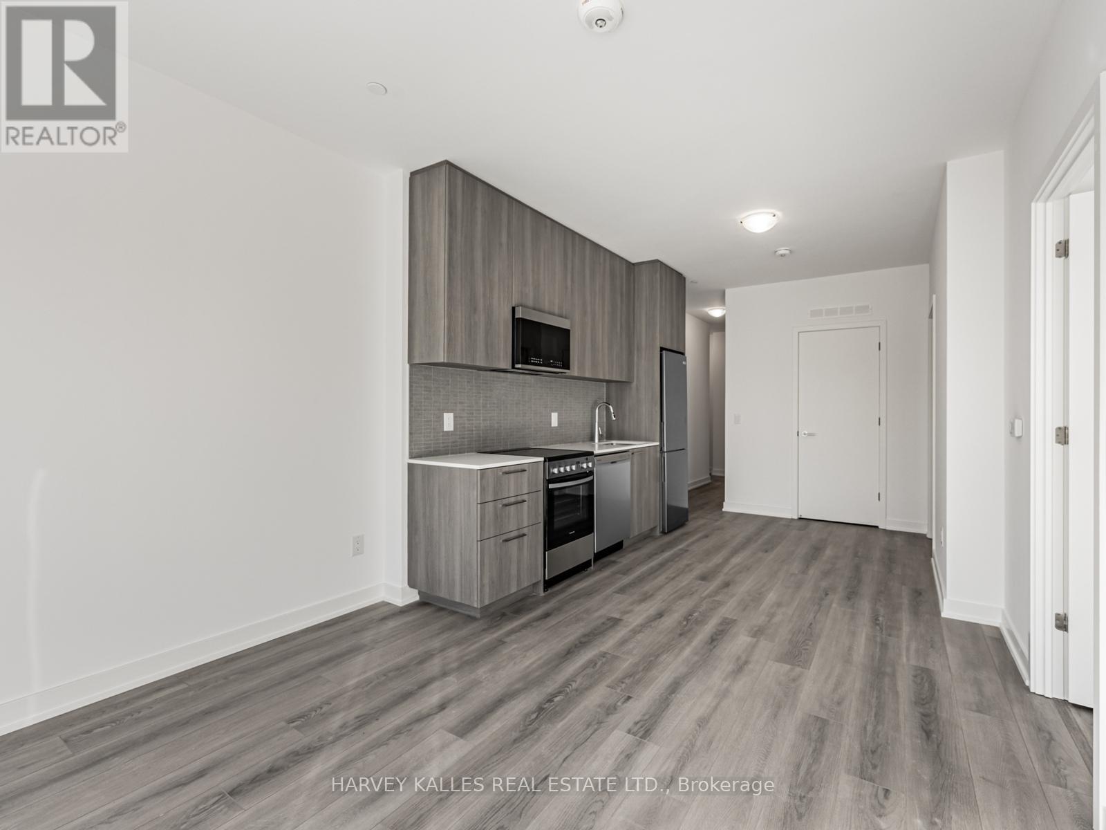 104A - 7439 KINGSTON ROAD