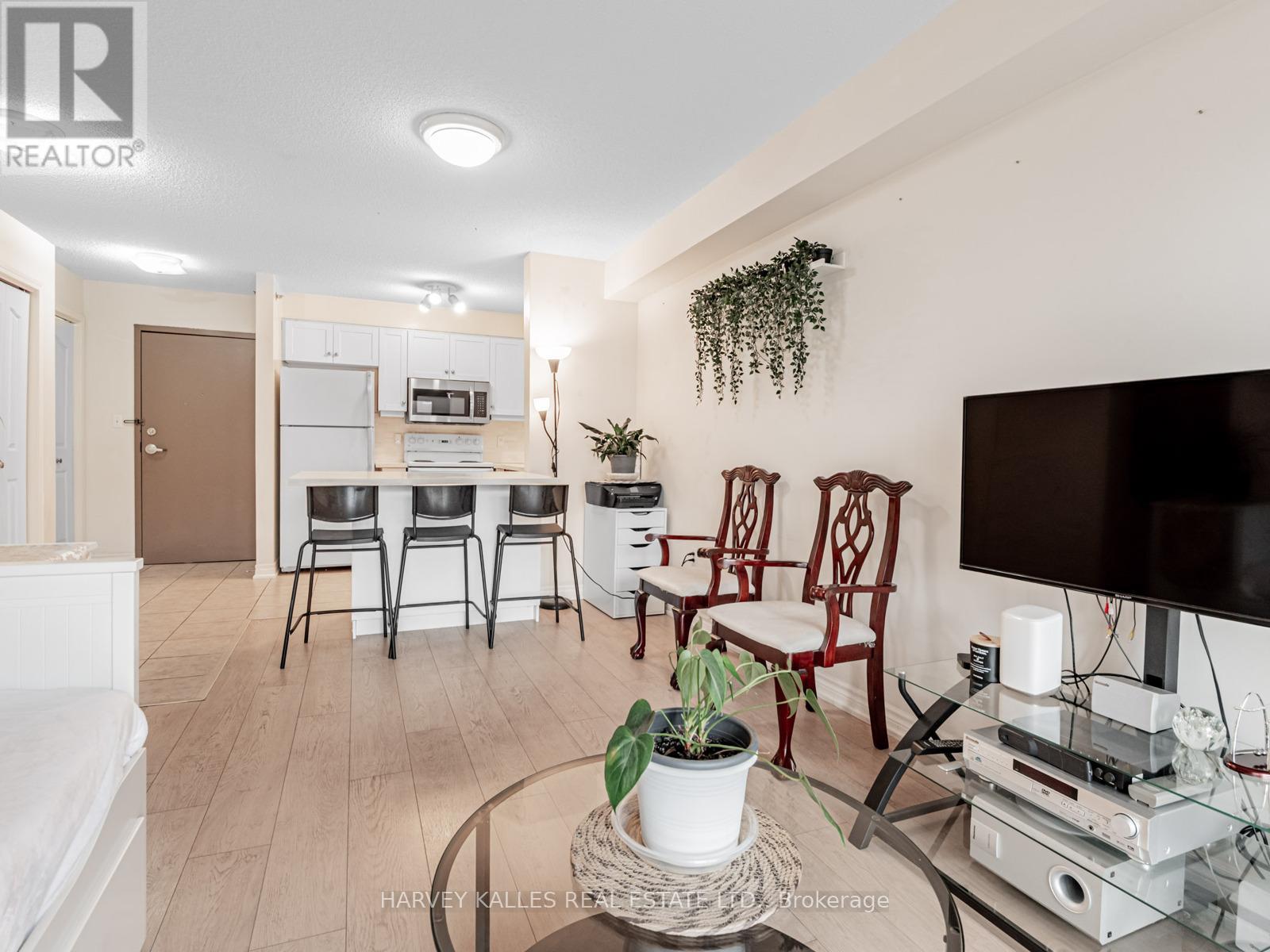 430 - 5225 FINCH AVENUE E