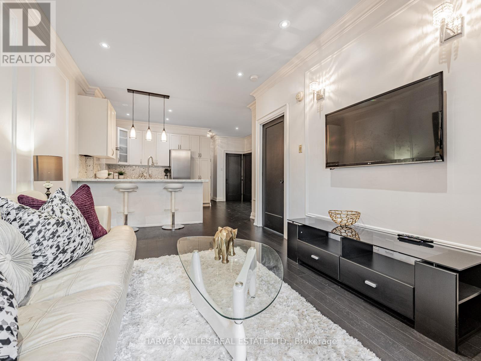 126 - 2351 KENNEDY ROAD