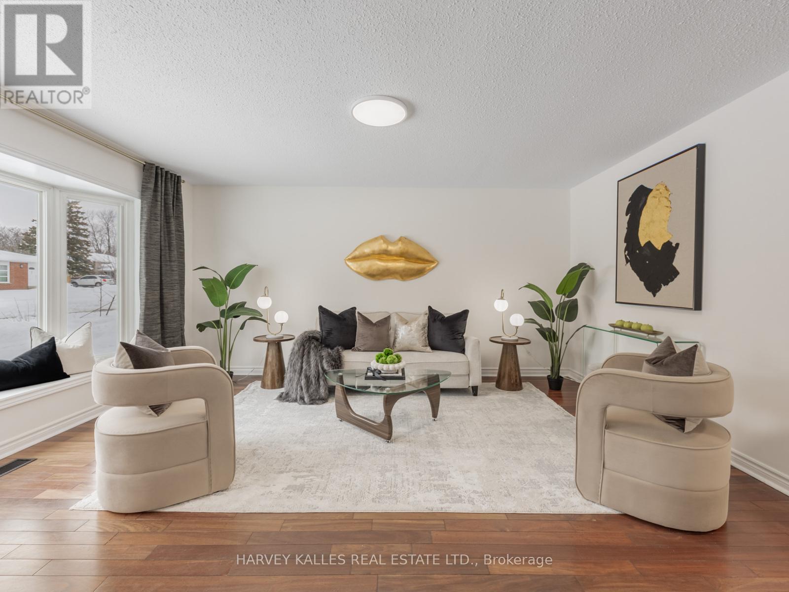 47 SNOWBALL CRESCENT