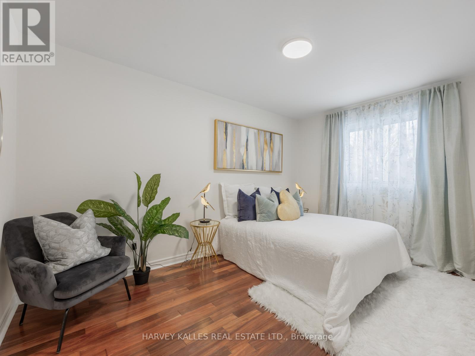 47 SNOWBALL CRESCENT