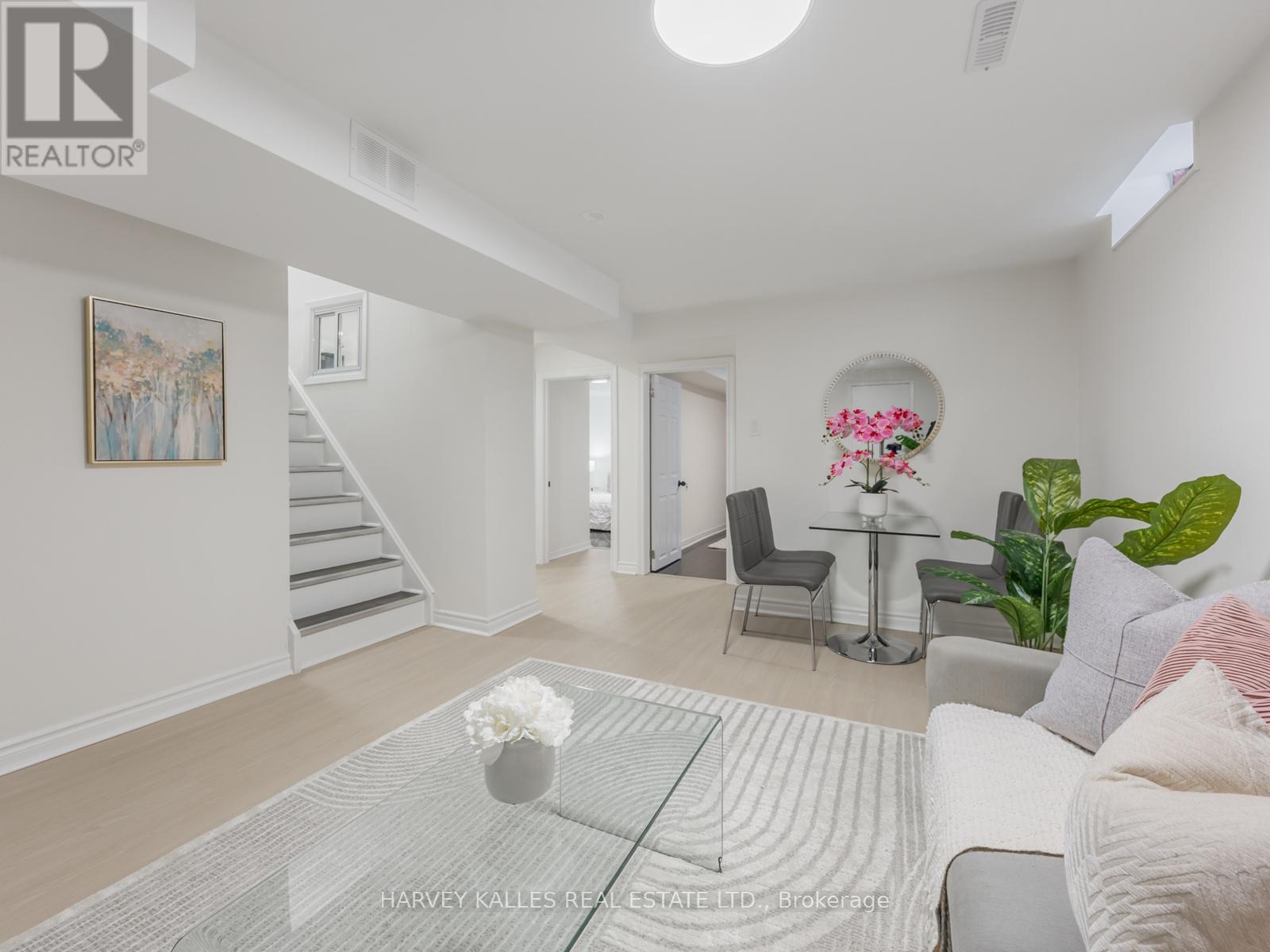 47 SNOWBALL CRESCENT