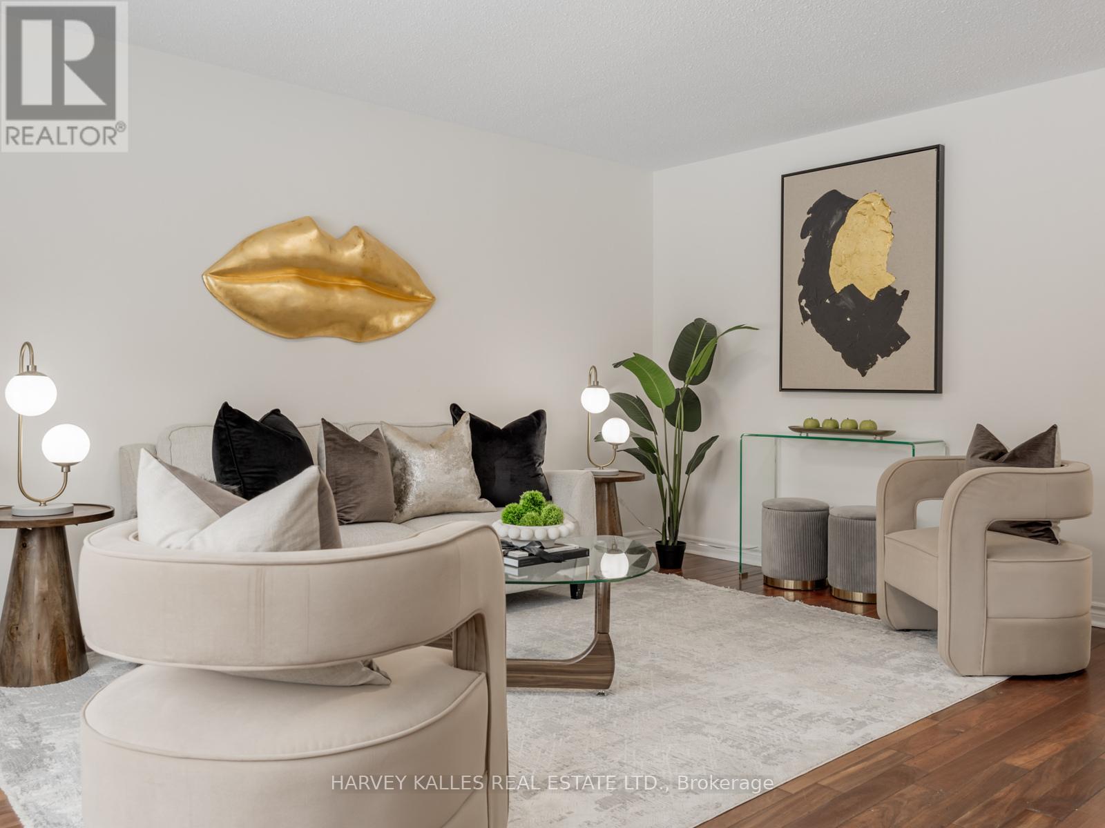 47 SNOWBALL CRESCENT