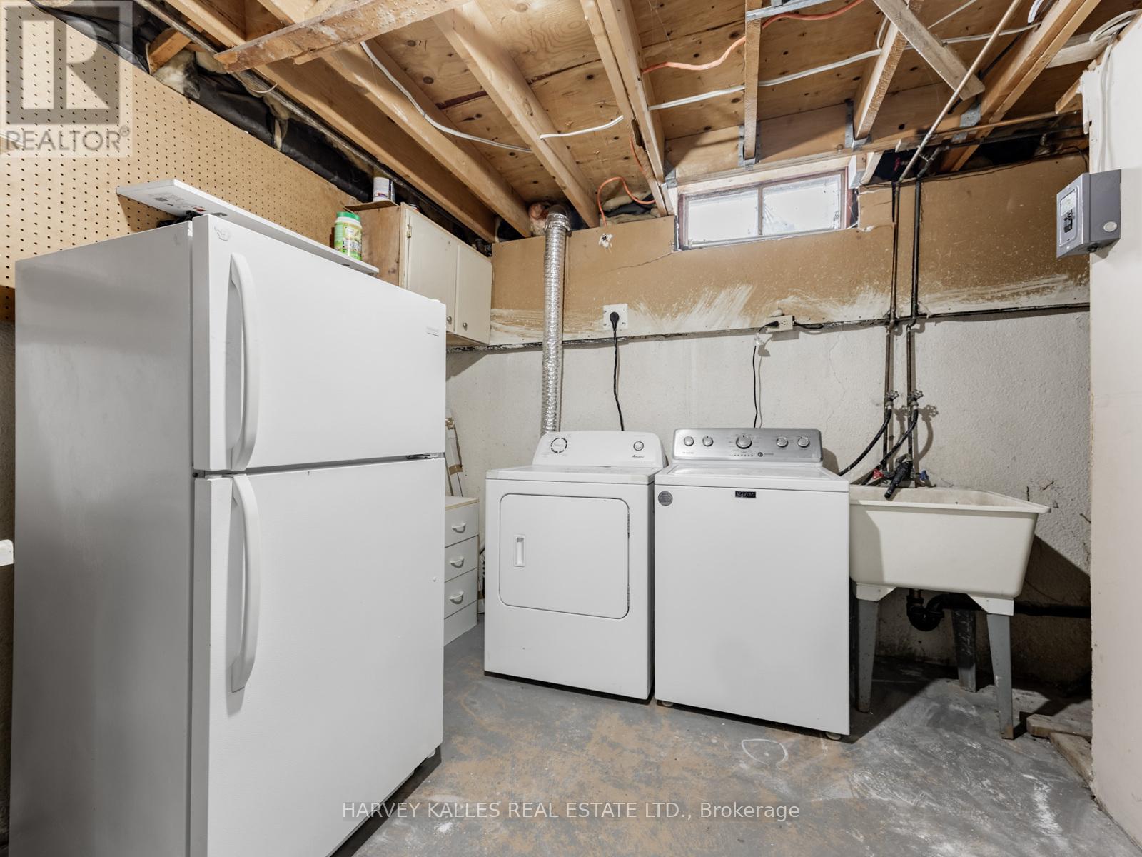 47 SNOWBALL CRESCENT