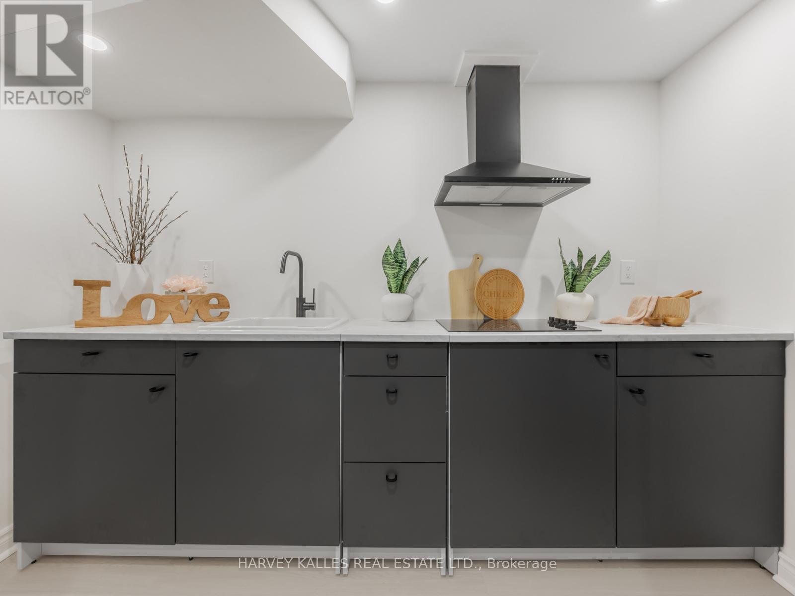 47 SNOWBALL CRESCENT