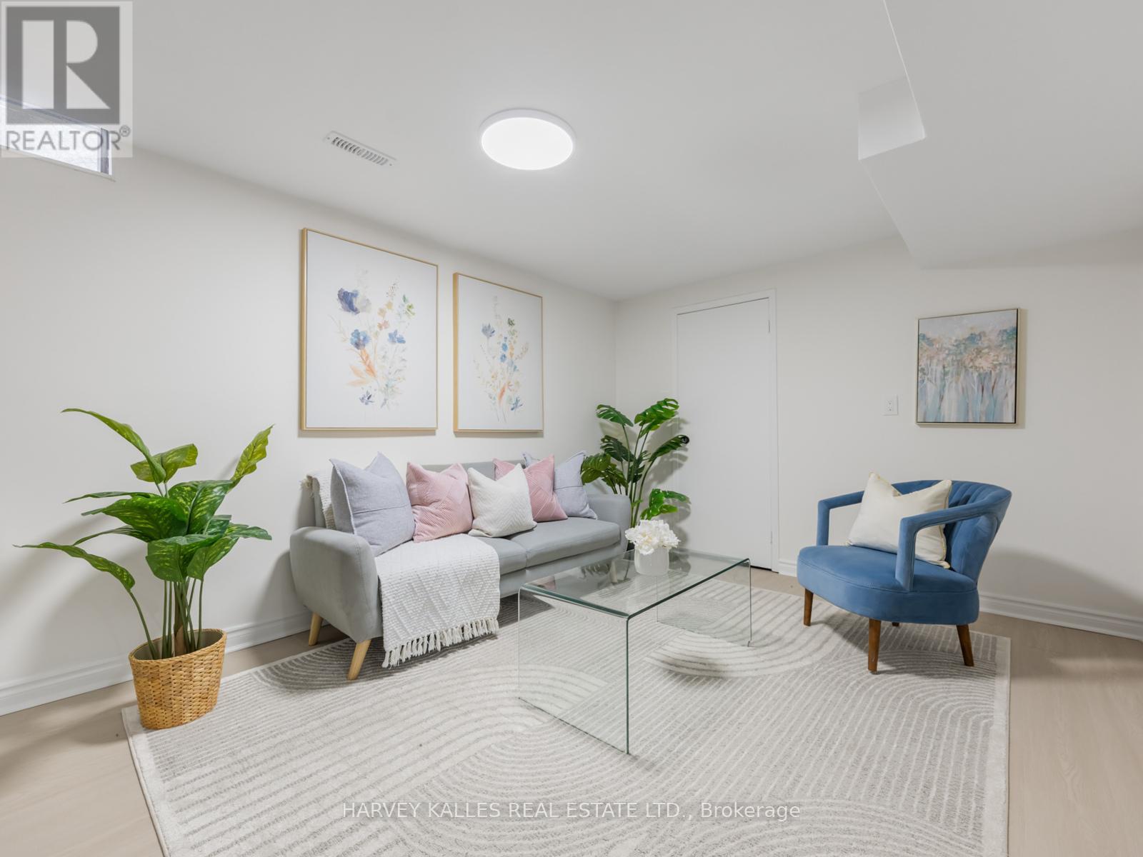 47 SNOWBALL CRESCENT