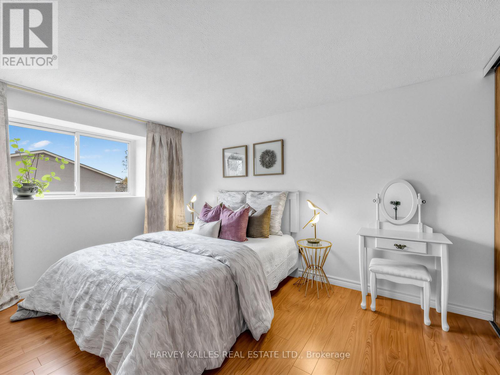 155 - 25 COLLINSGROVE ROAD