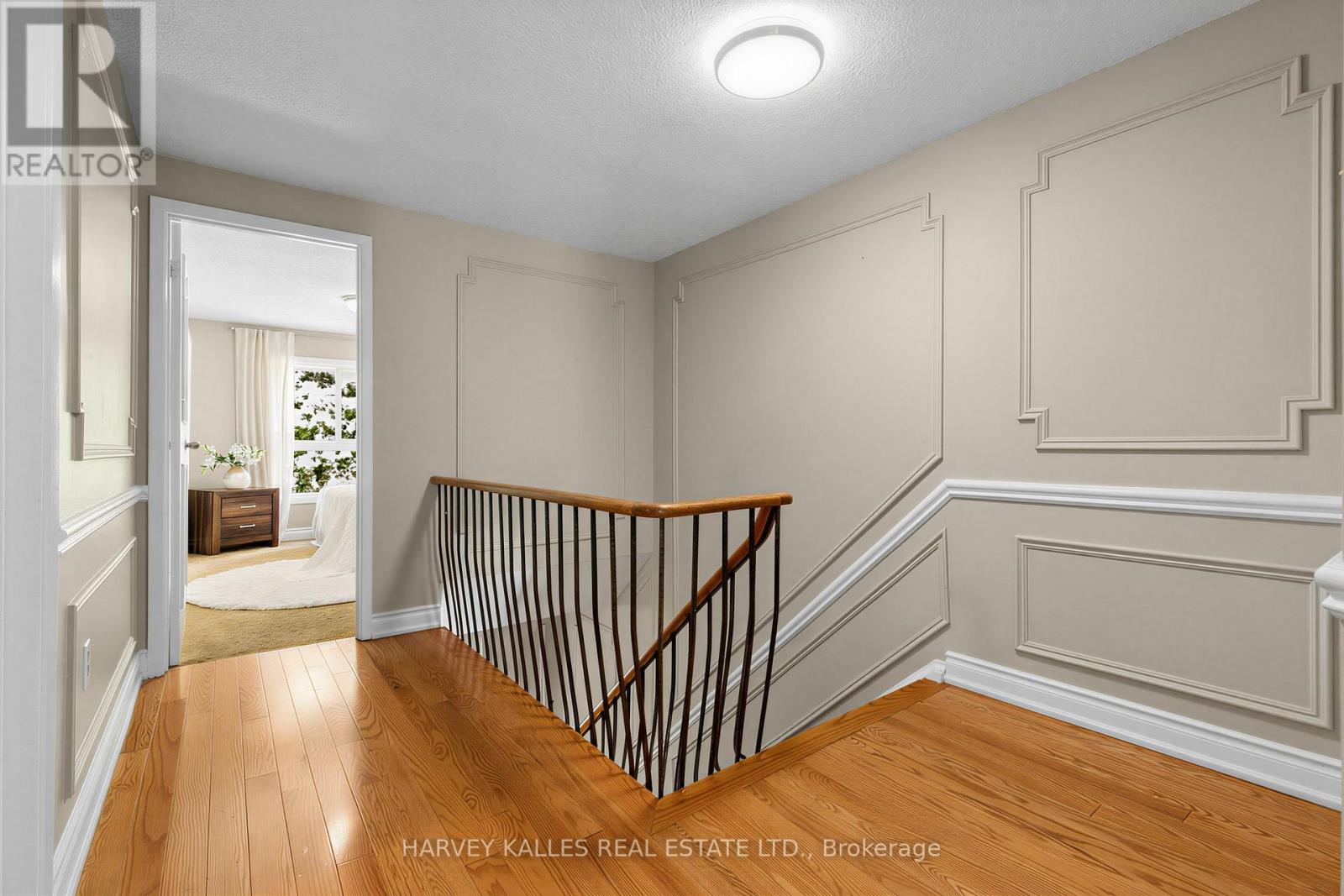 2 - 1180 SANDHURST CIRCLE
