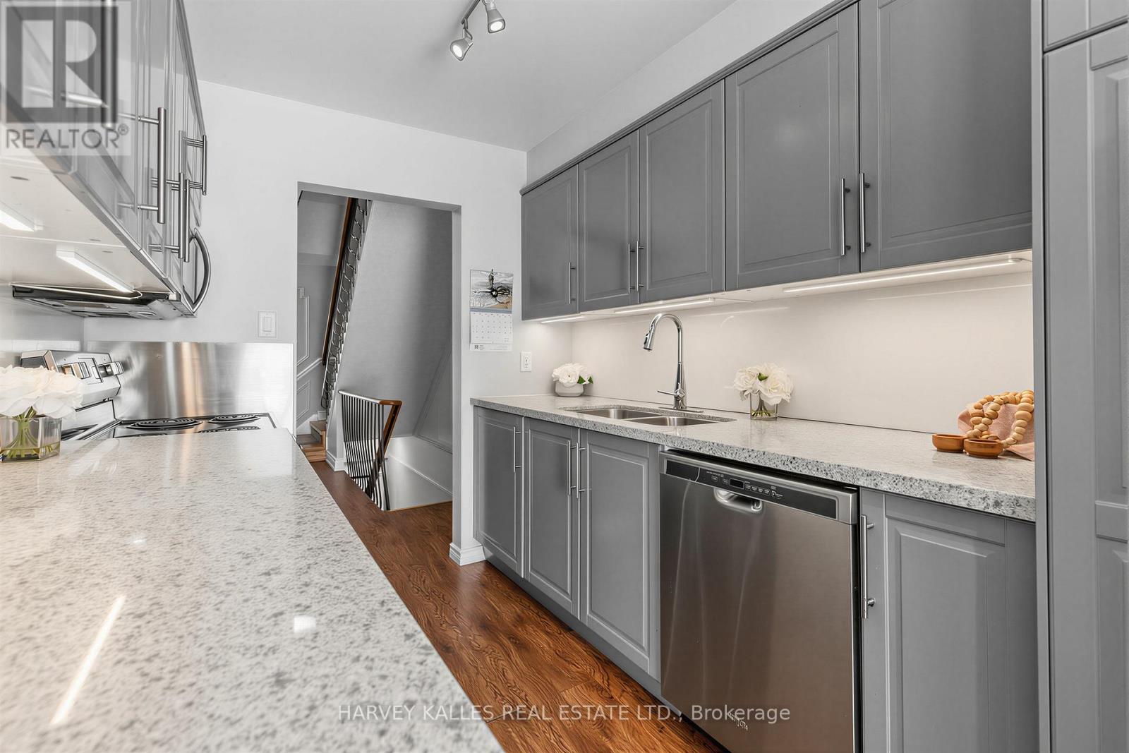 2 - 1180 SANDHURST CIRCLE