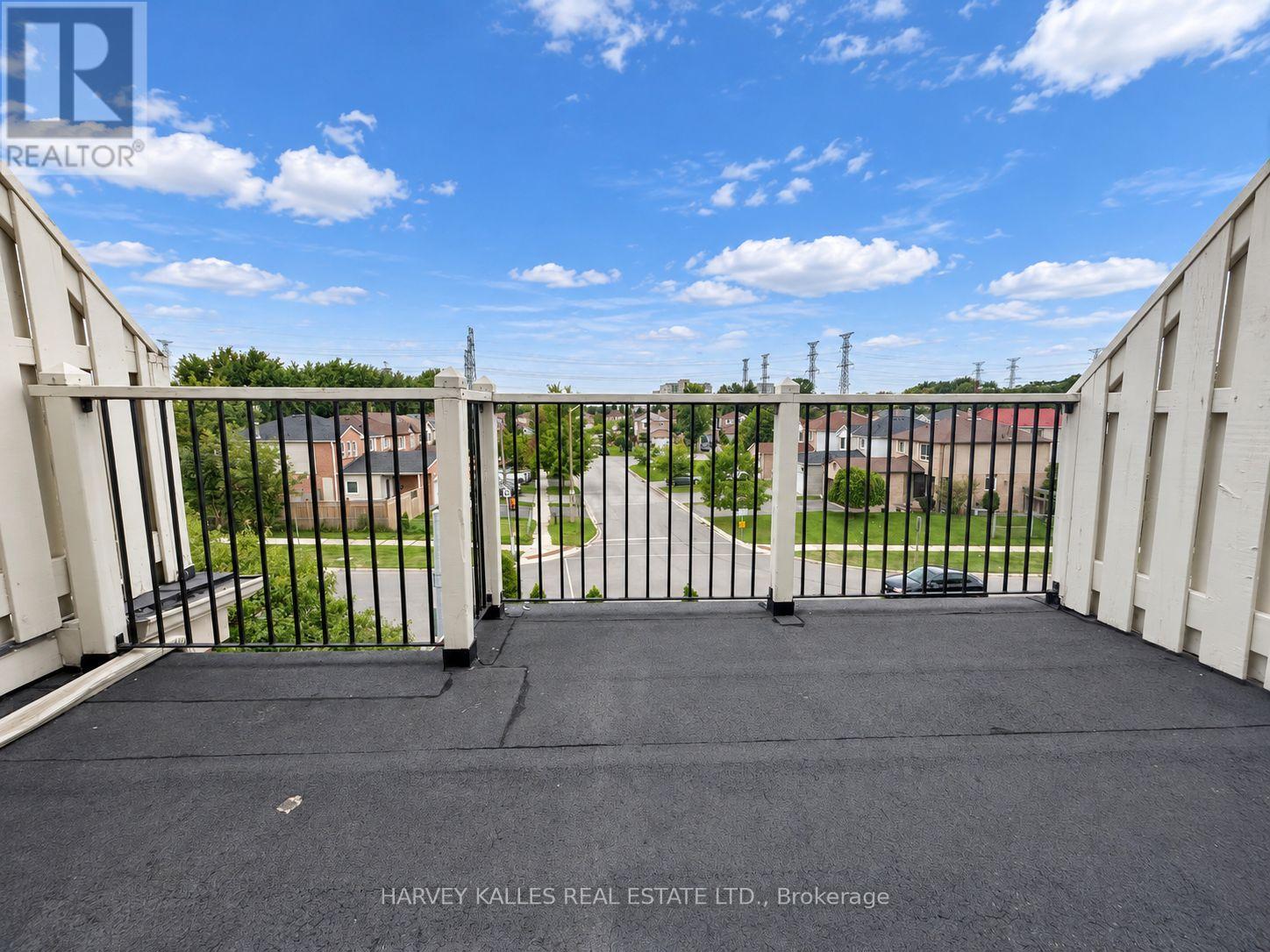 54 - 1635 PICKERING PARKWAY