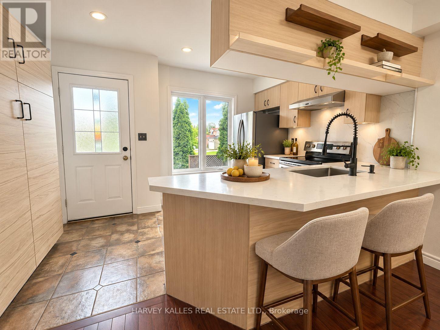 54 - 1635 PICKERING PARKWAY