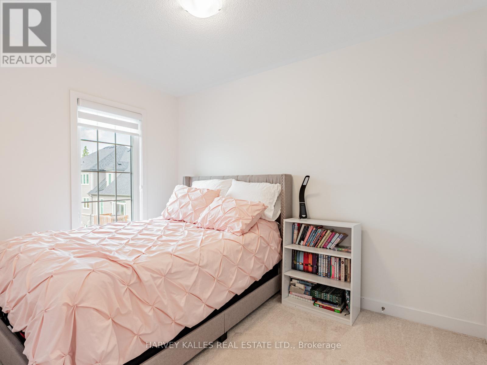 104 LYALL STOKES CIRCLE