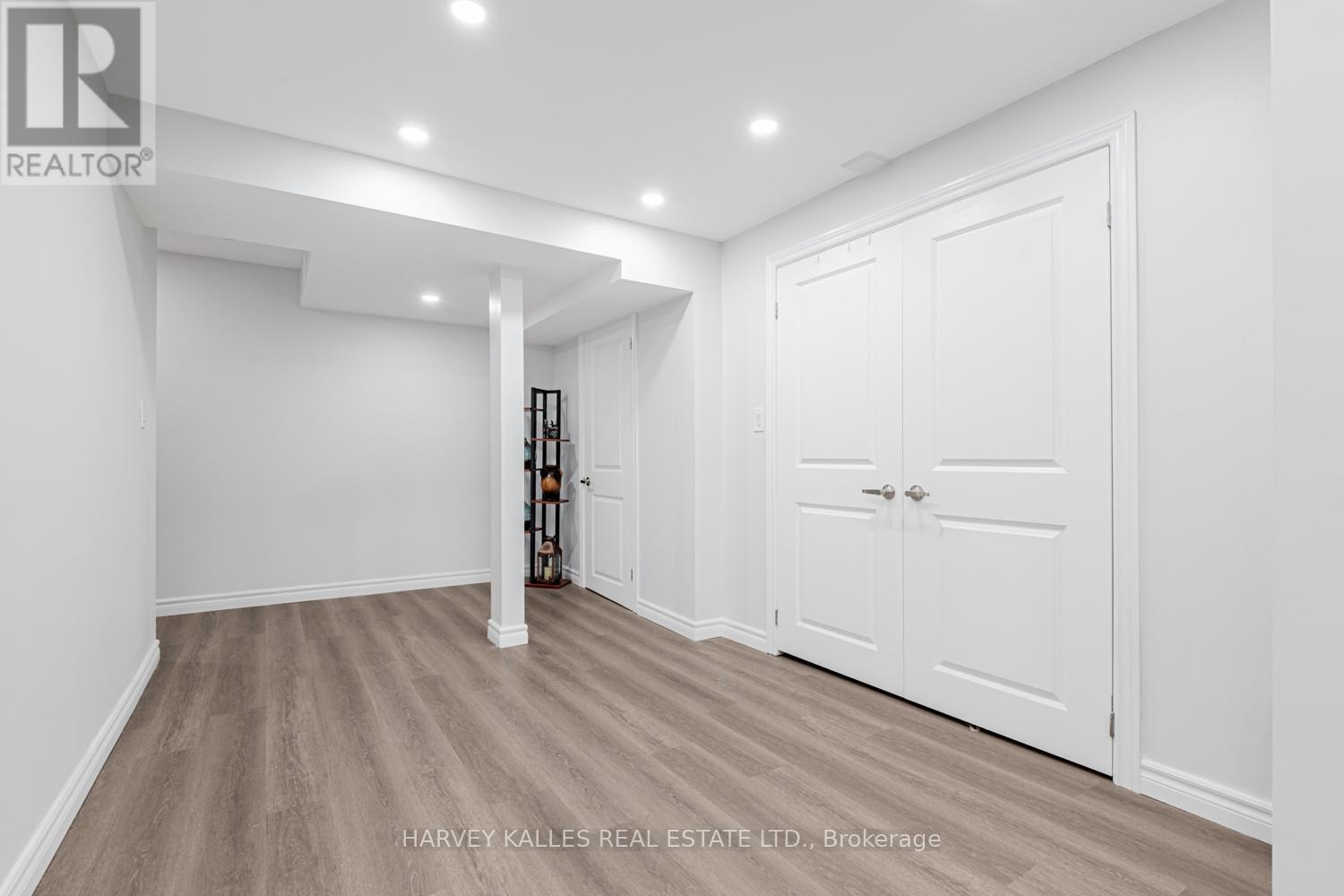 65 WHITE'S HILL AVENUE