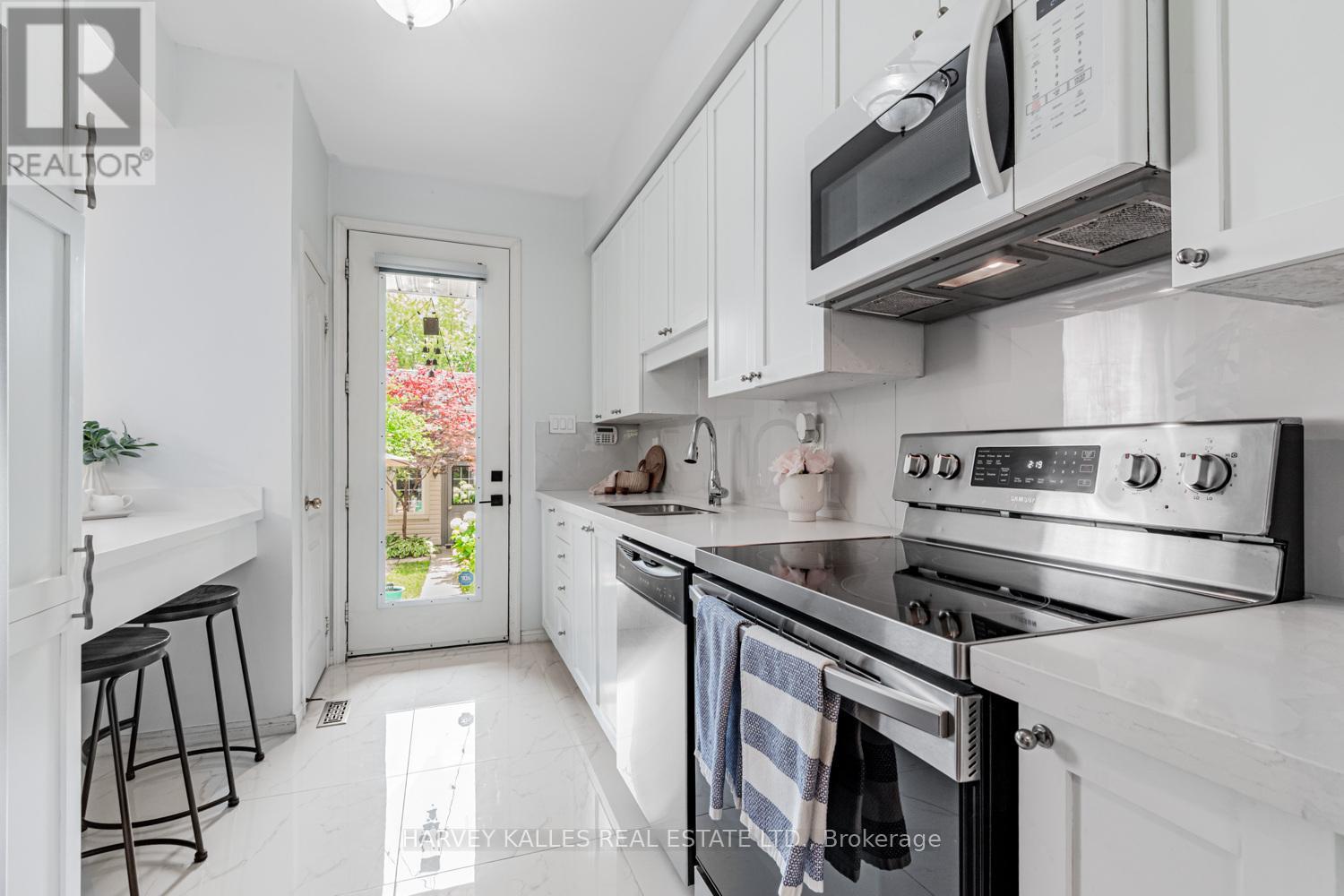 65 WHITE'S HILL AVENUE