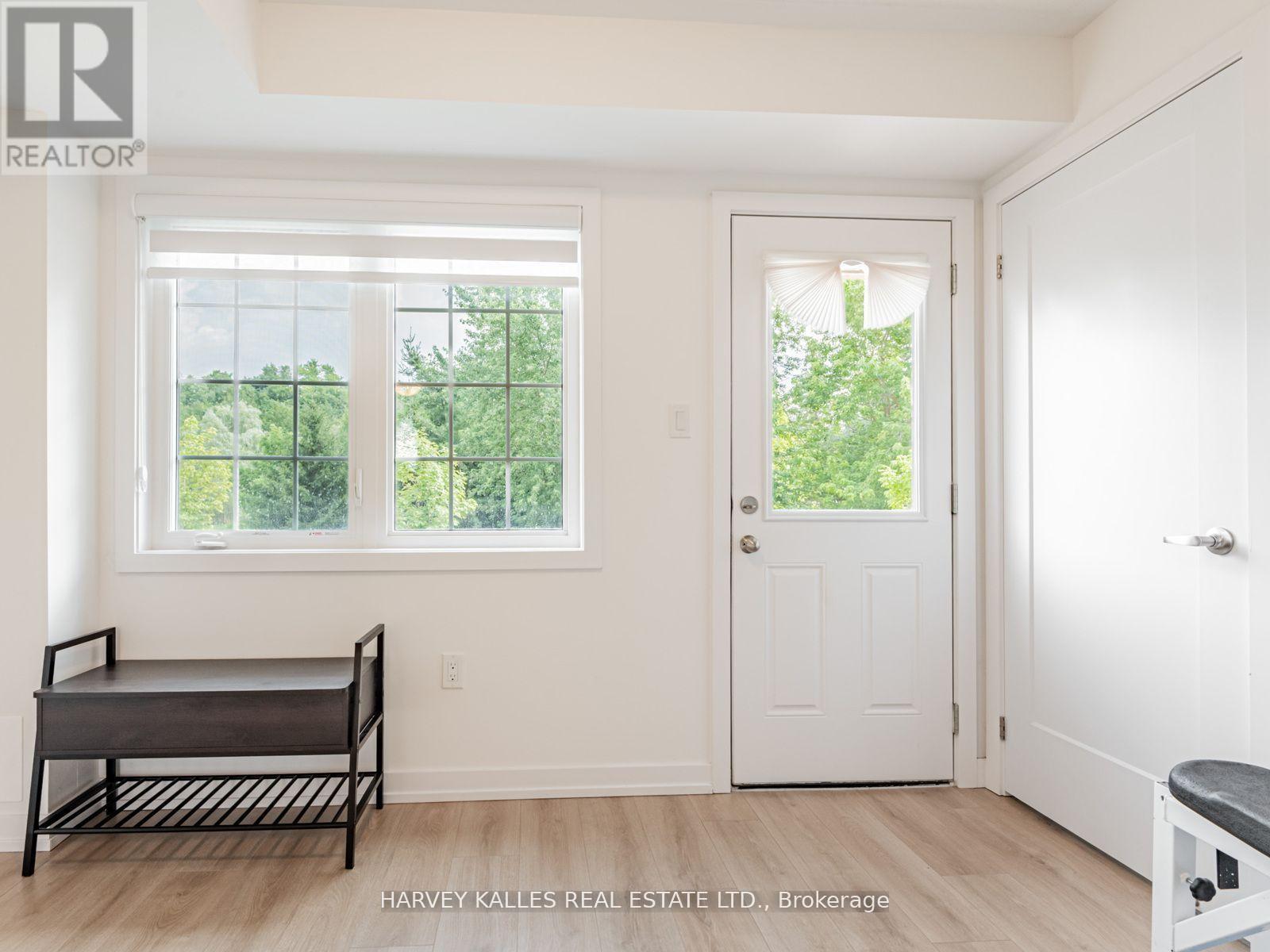 104 LYALL STOKES CIRCLE