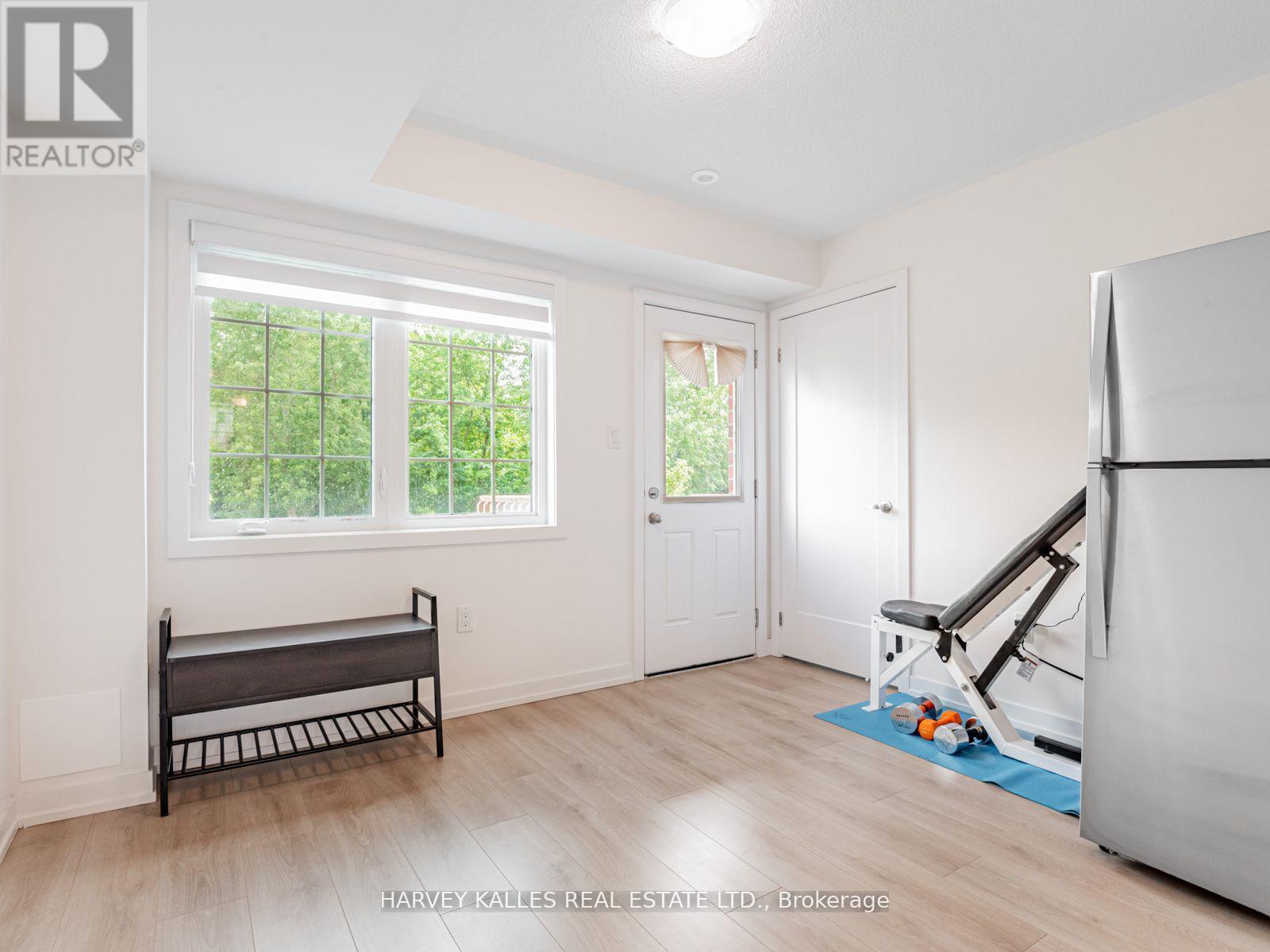 104 LYALL STOKES CIRCLE