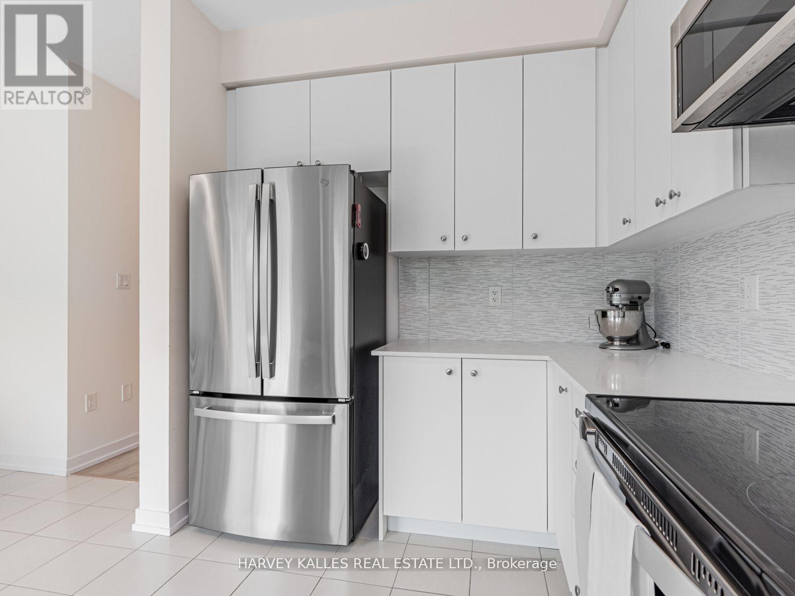 104 LYALL STOKES CIRCLE