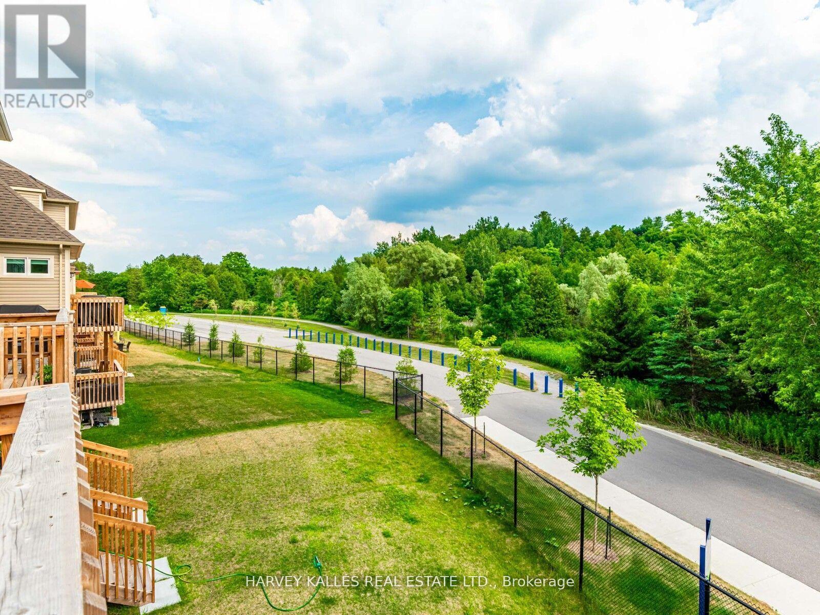 104 LYALL STOKES CIRCLE