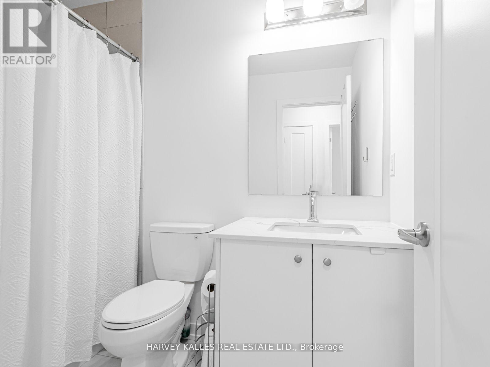 104 LYALL STOKES CIRCLE