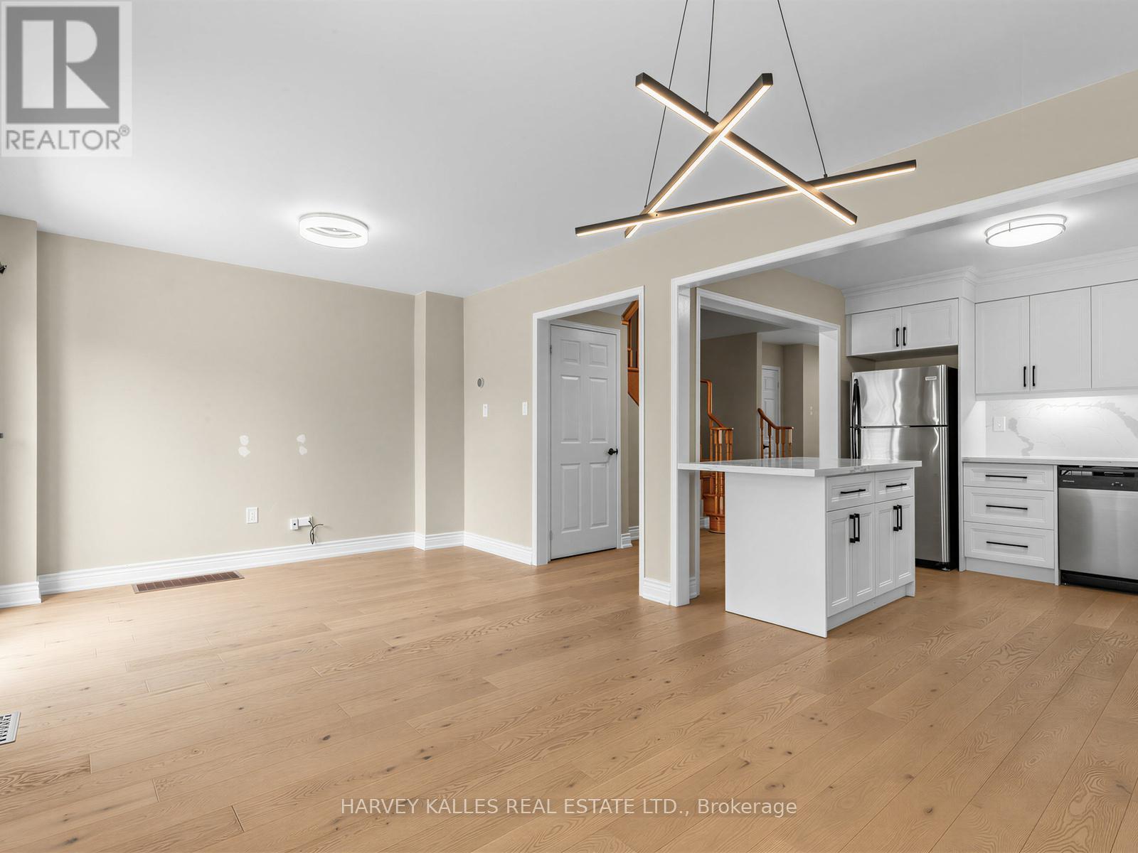 40 BLACKTHORN DRIVE