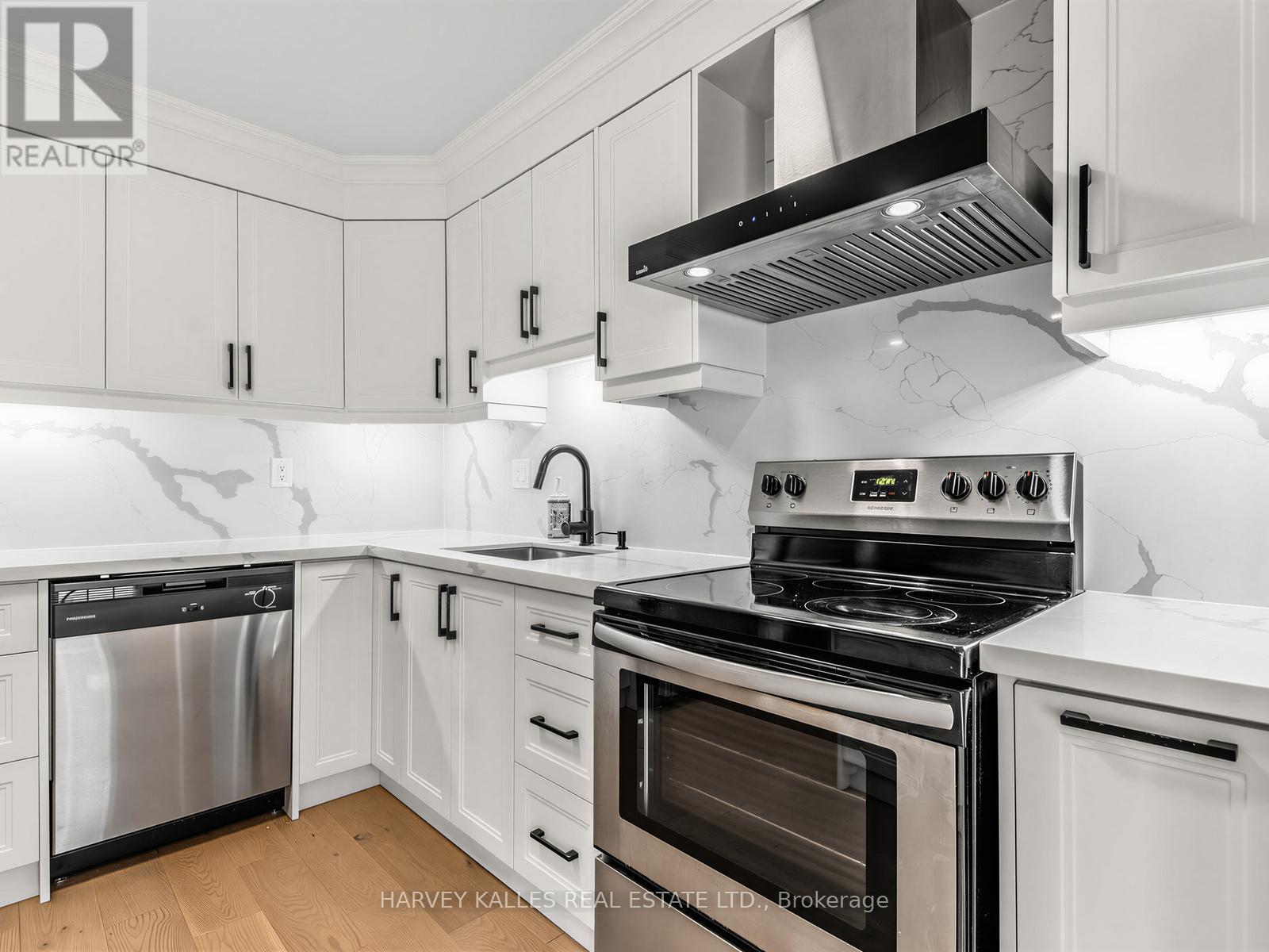 40 BLACKTHORN DRIVE