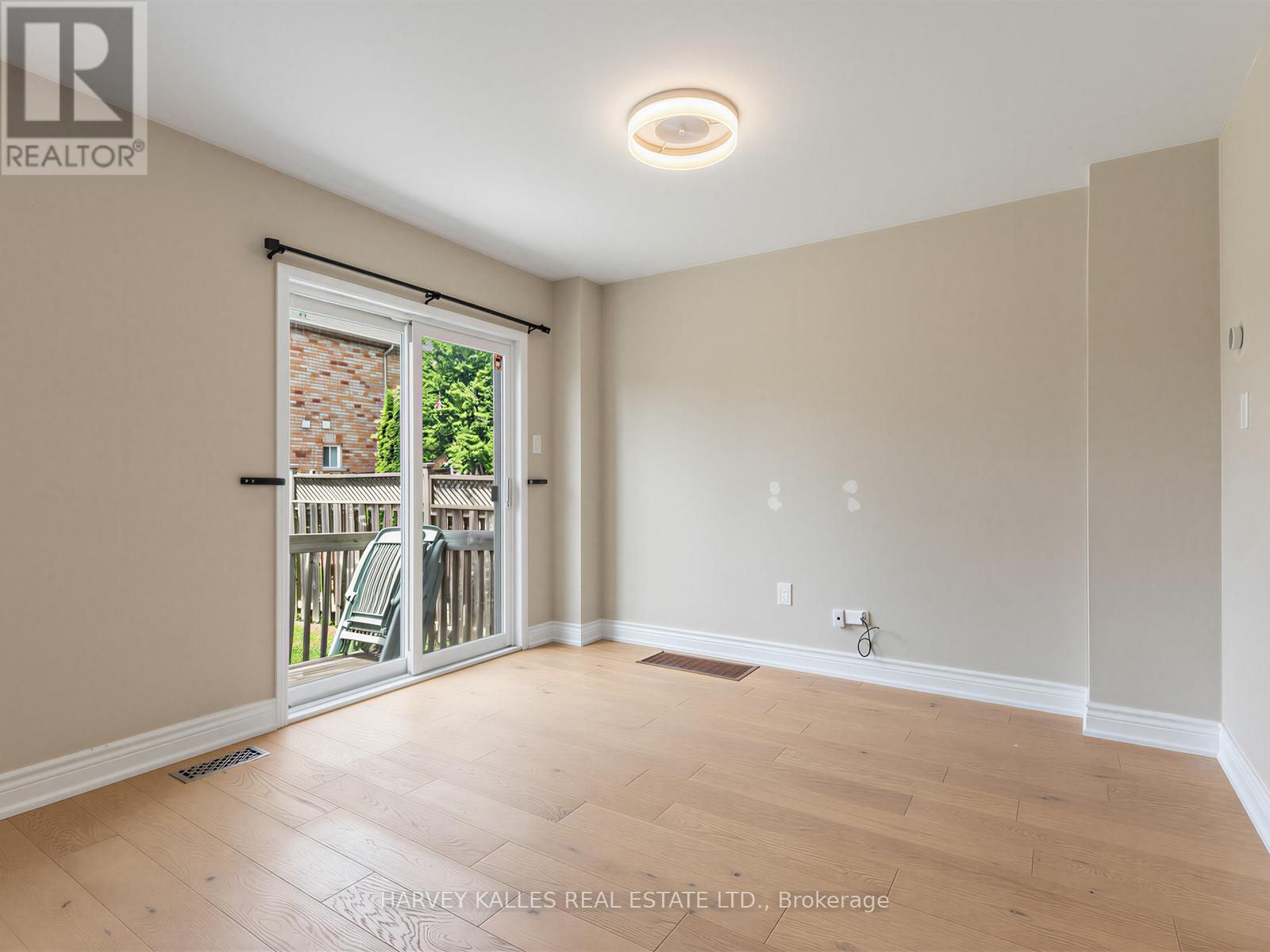 40 BLACKTHORN DRIVE