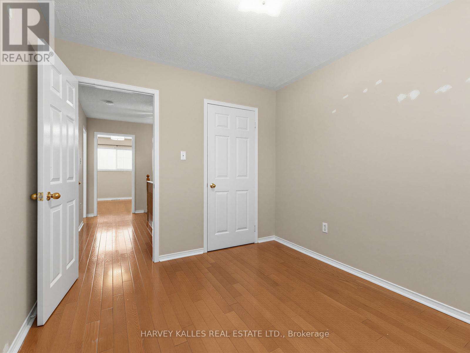 40 BLACKTHORN DRIVE