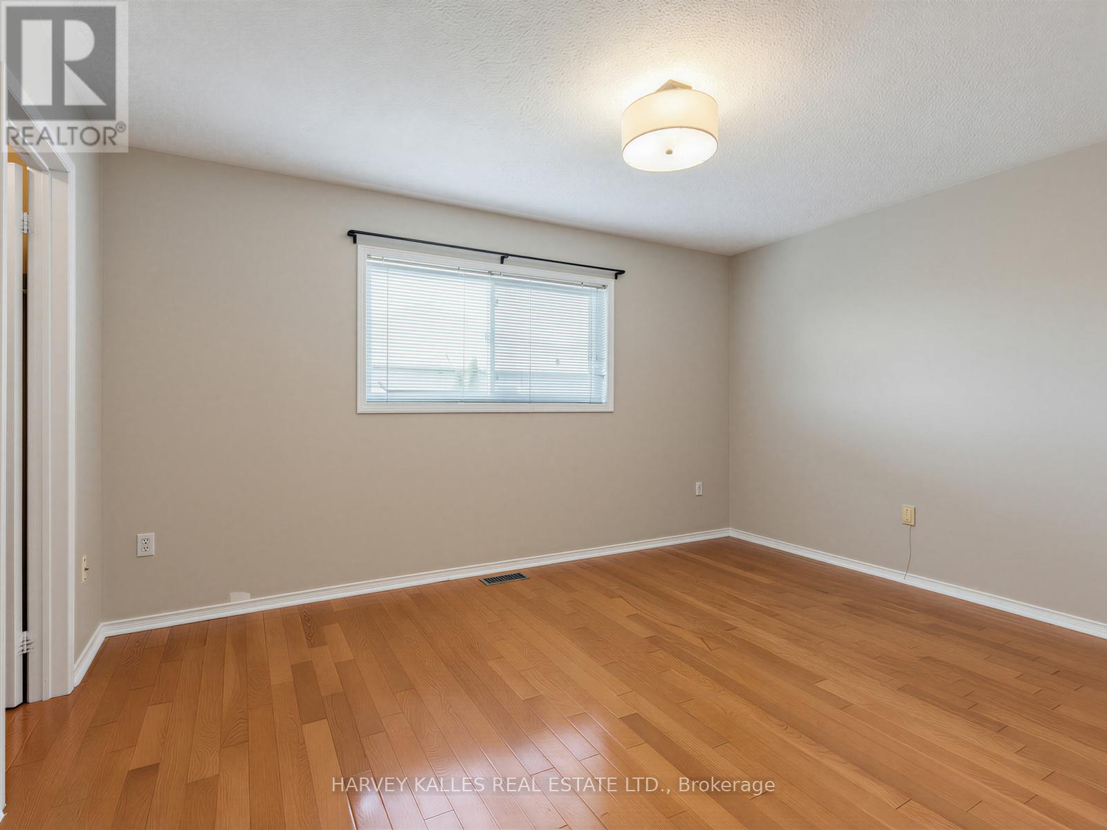40 BLACKTHORN DRIVE