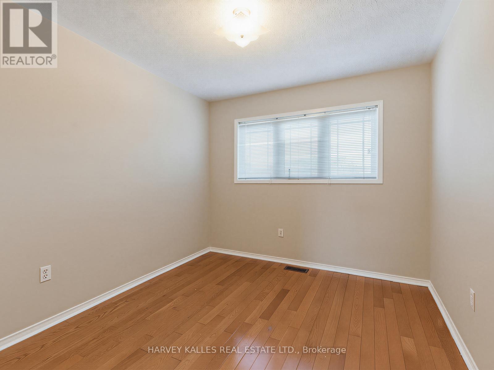 40 BLACKTHORN DRIVE